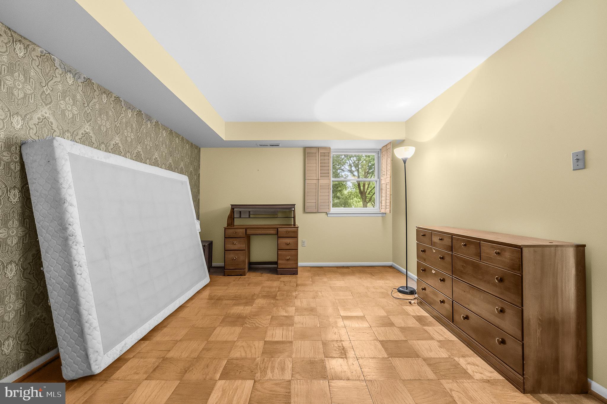 GLENWAYE GARDENS - Residential