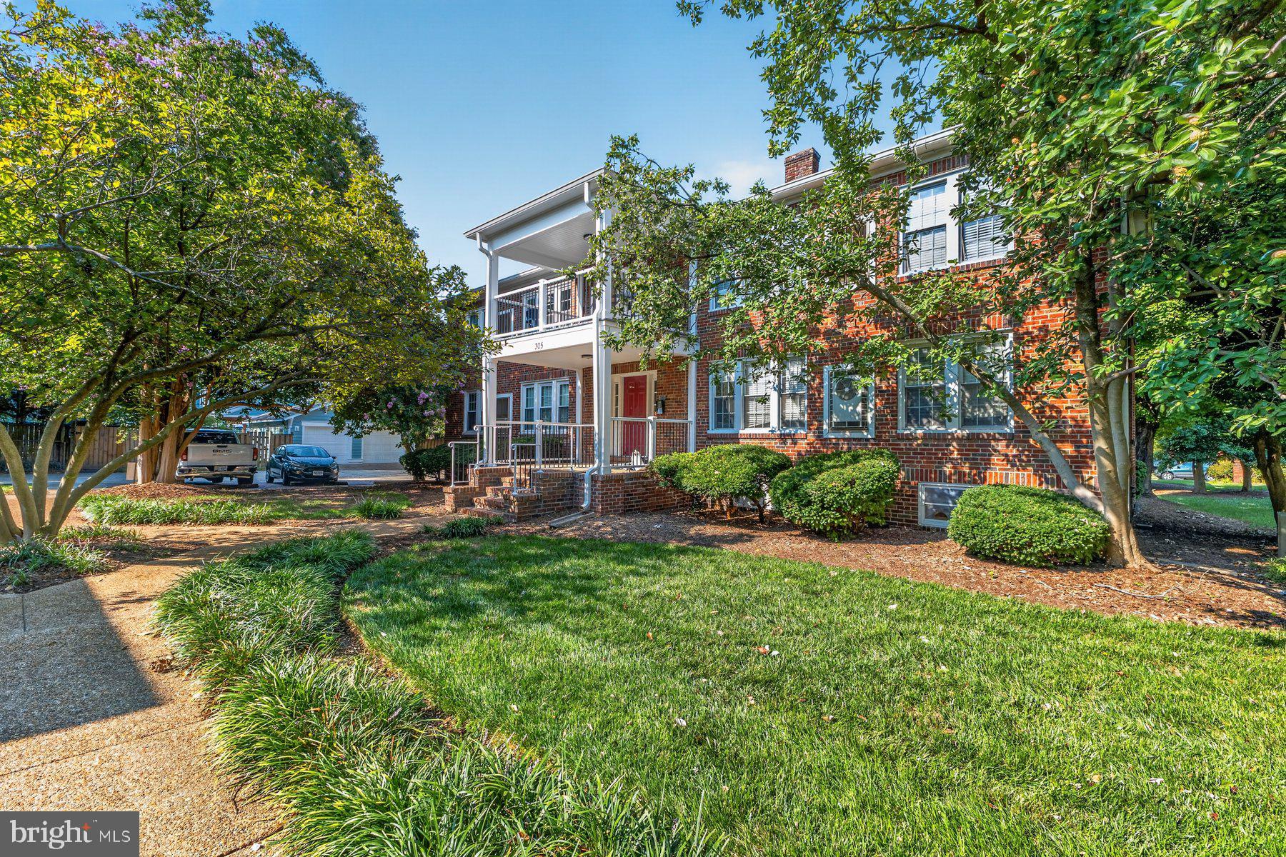 305 DUNCAN AVENUE D