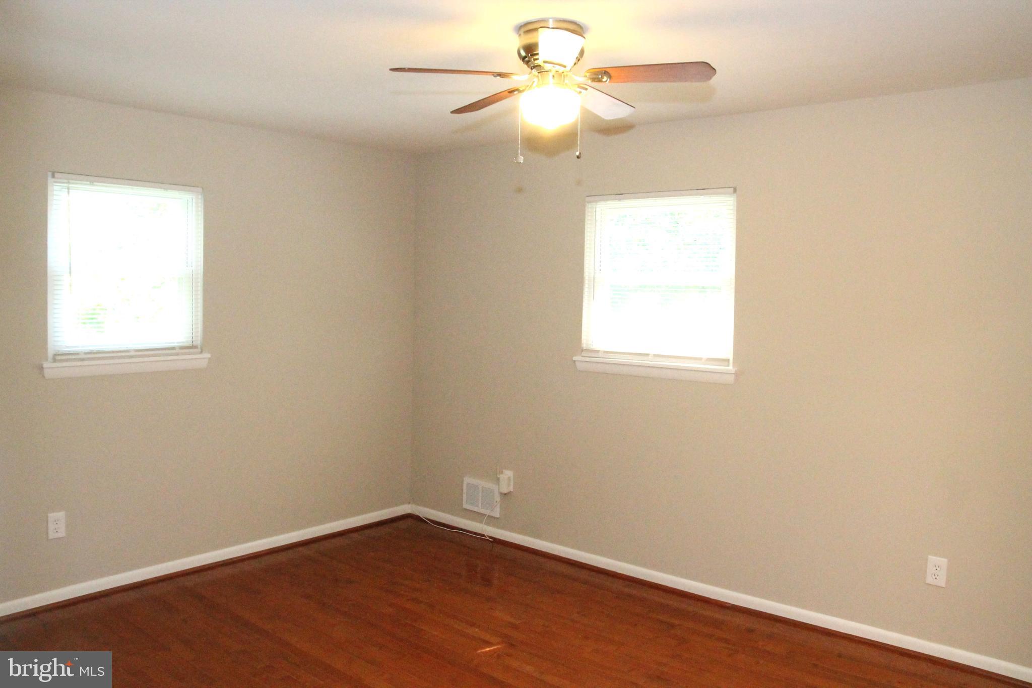 MURRAY HILL - Residential