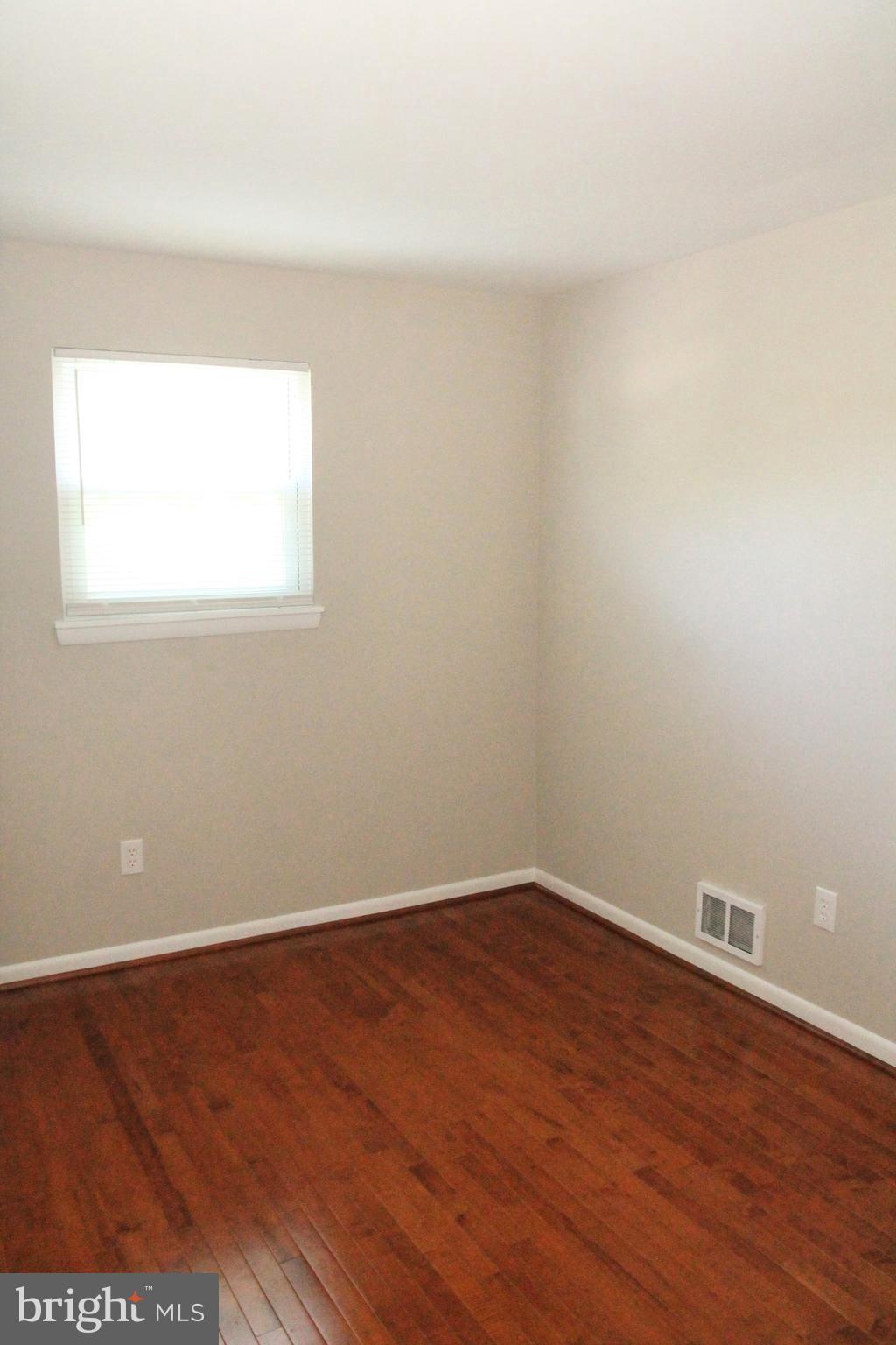 MURRAY HILL - Residential