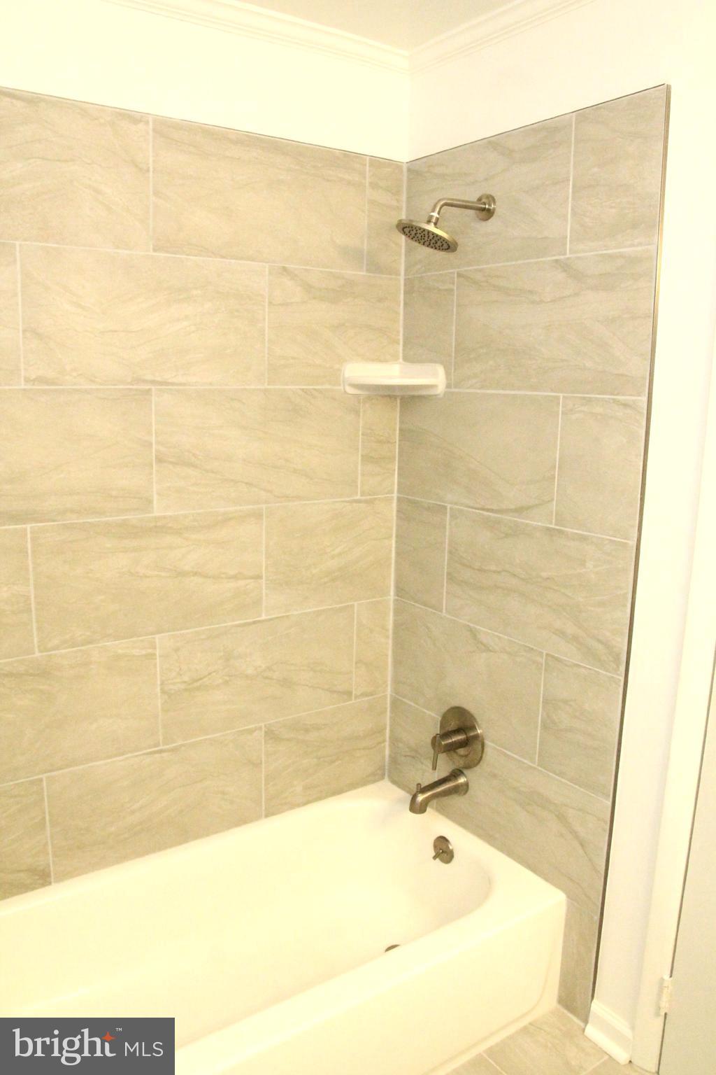 MURRAY HILL - Residential