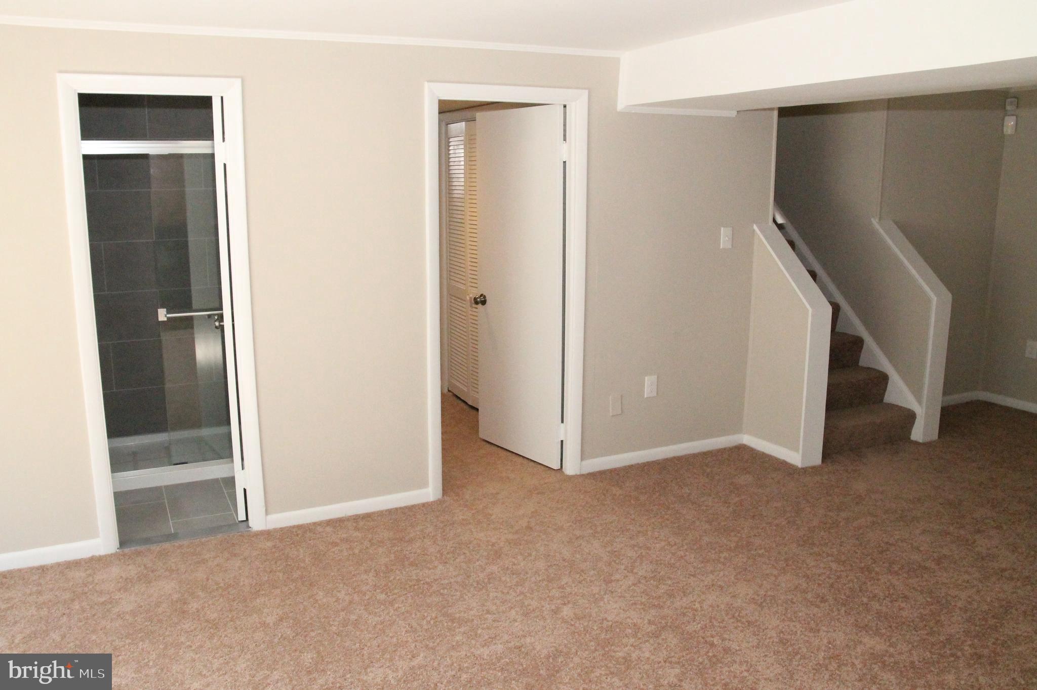 MURRAY HILL - Residential