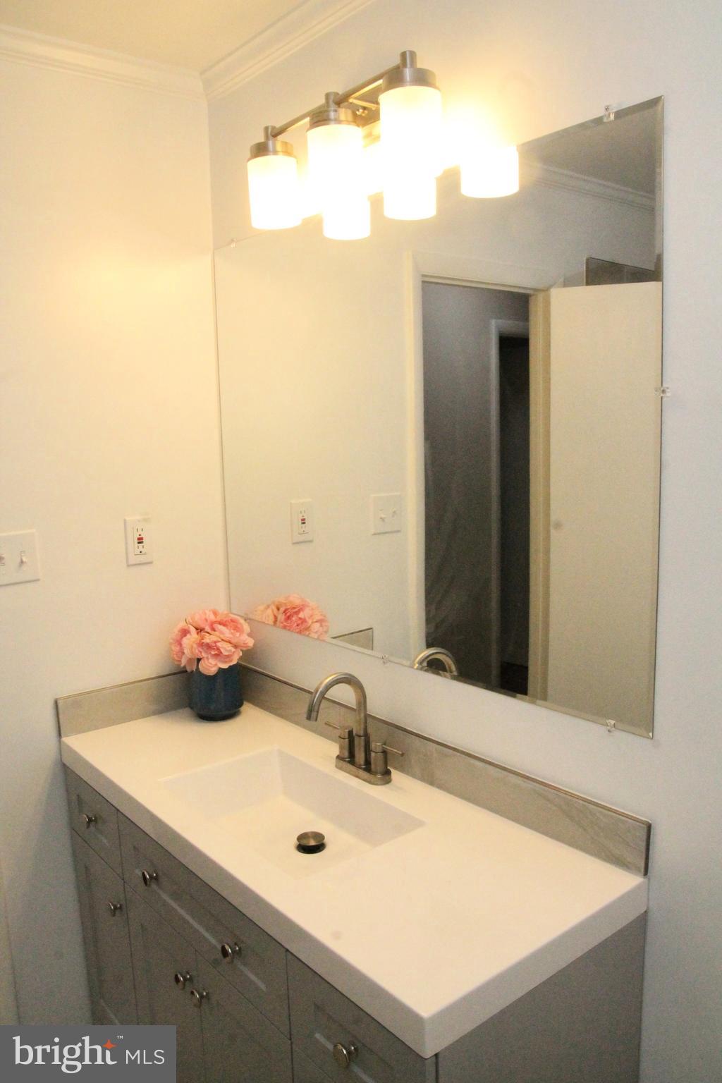 MURRAY HILL - Residential