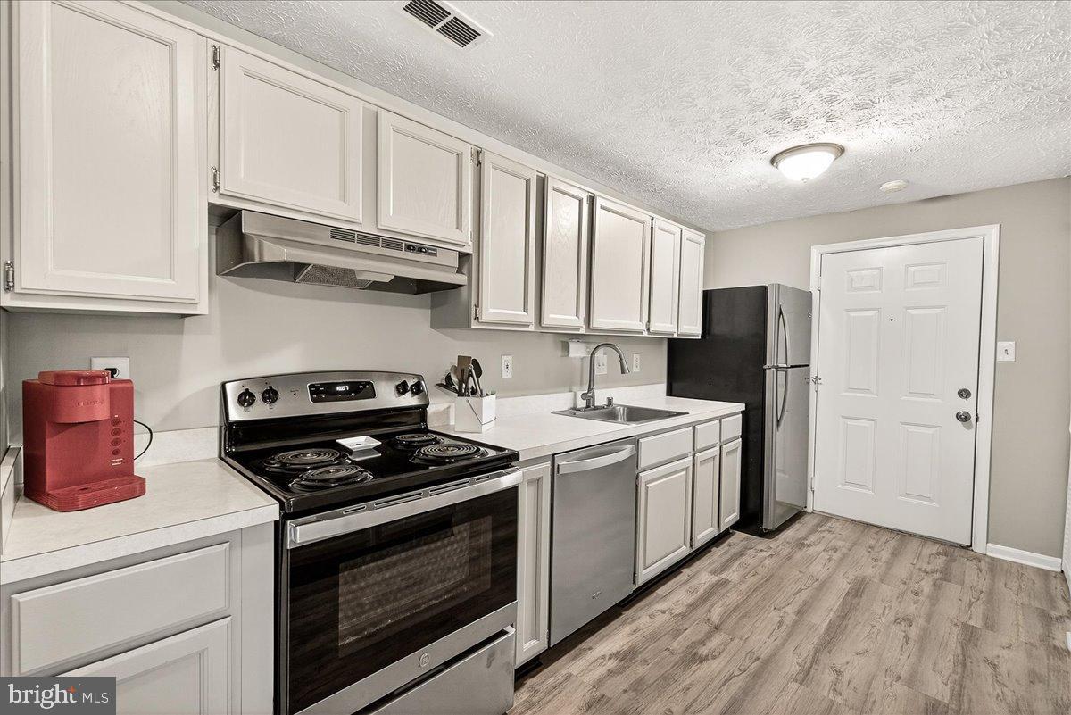 OLD FARM STATION - Residential