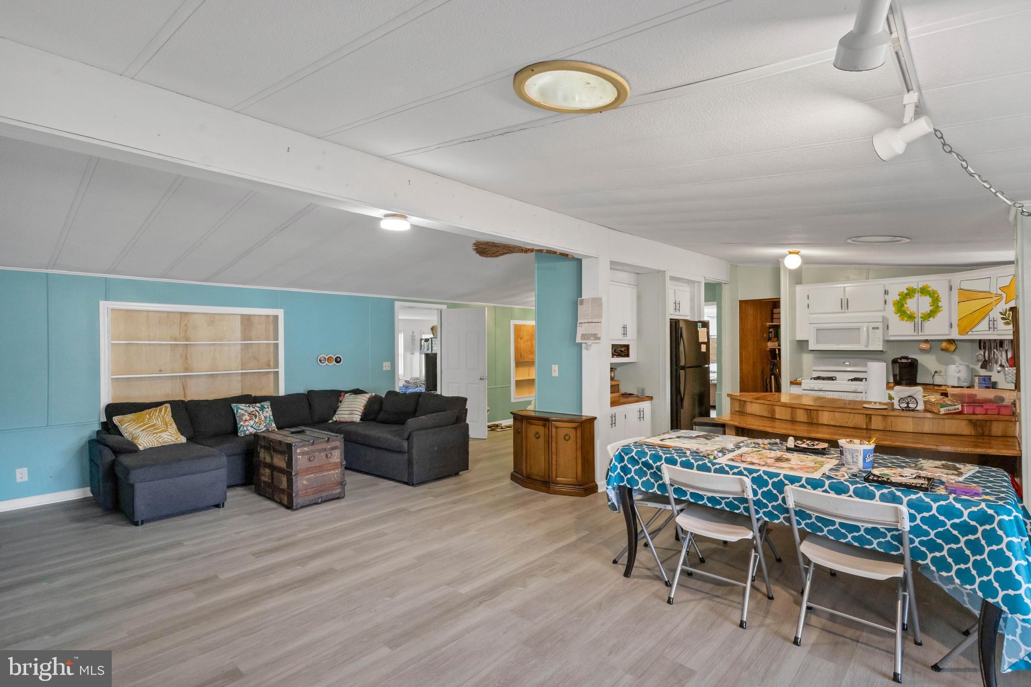 26925 WHITE HOUSE ROAD 14556