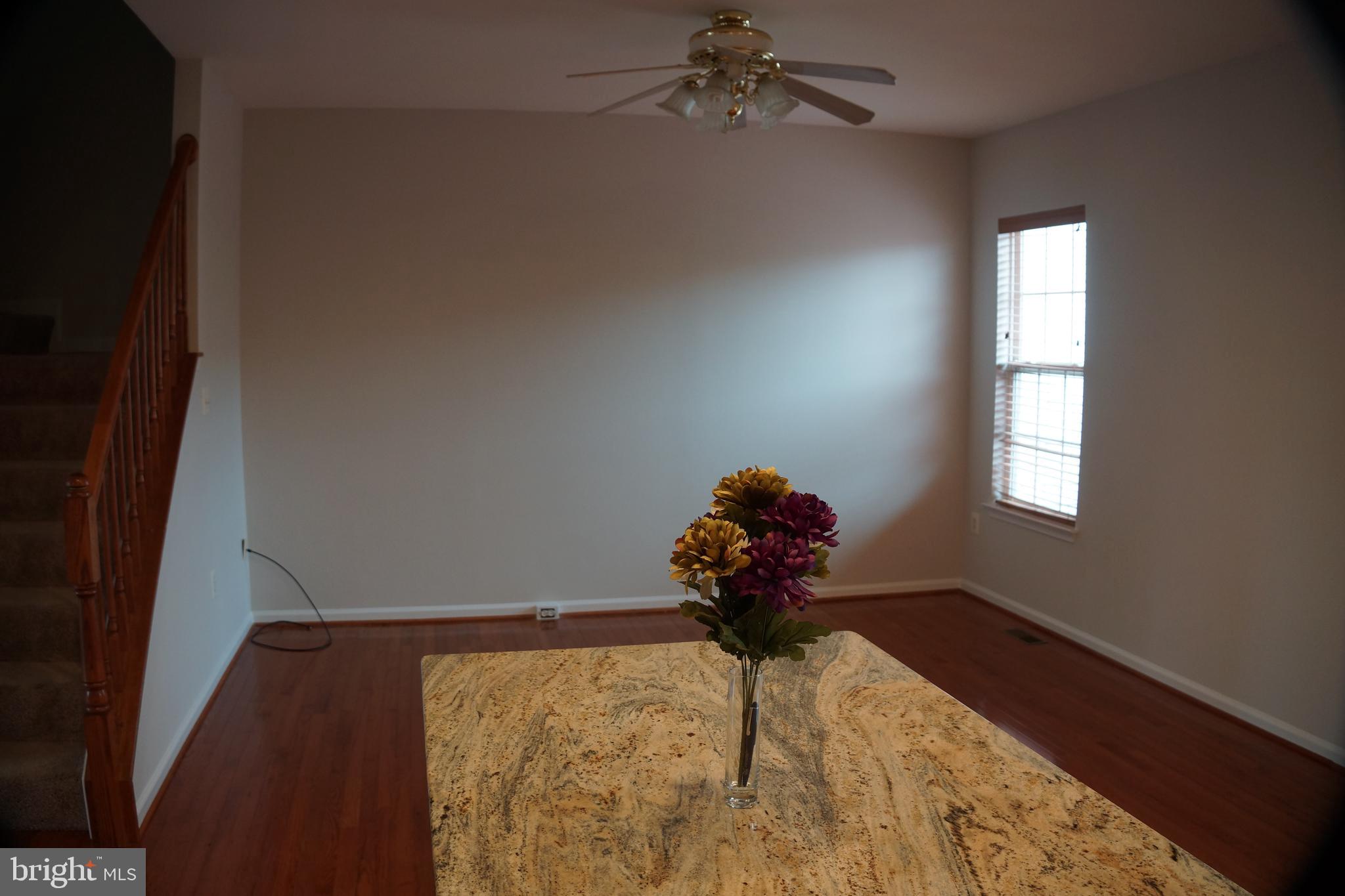 SOUTH RIDING - Residential Lease