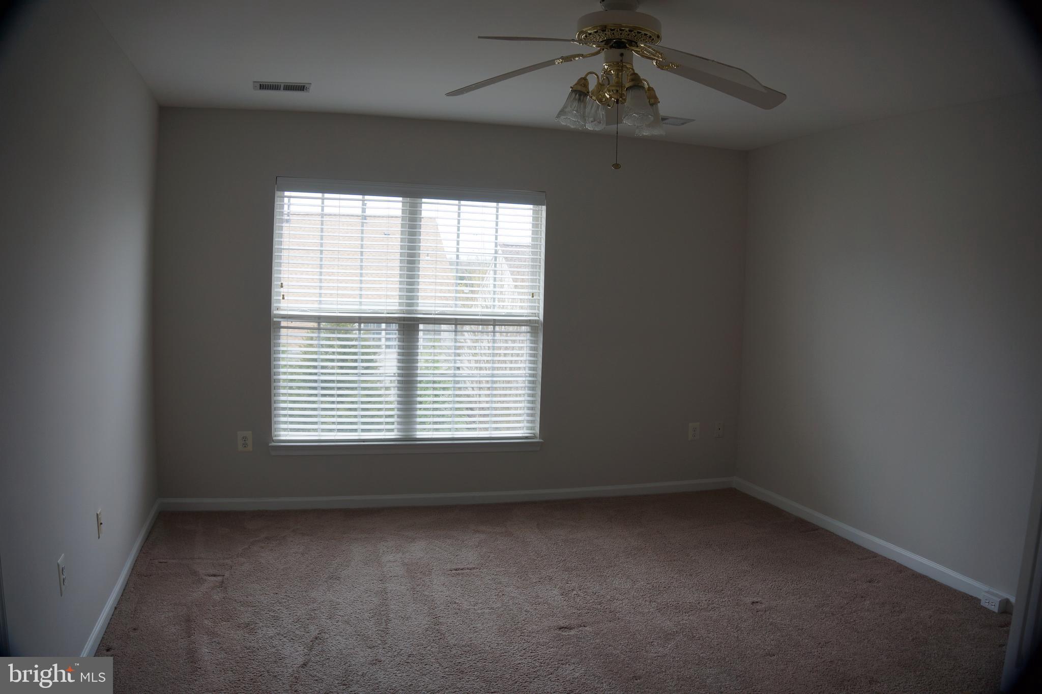 SOUTH RIDING - Residential Lease