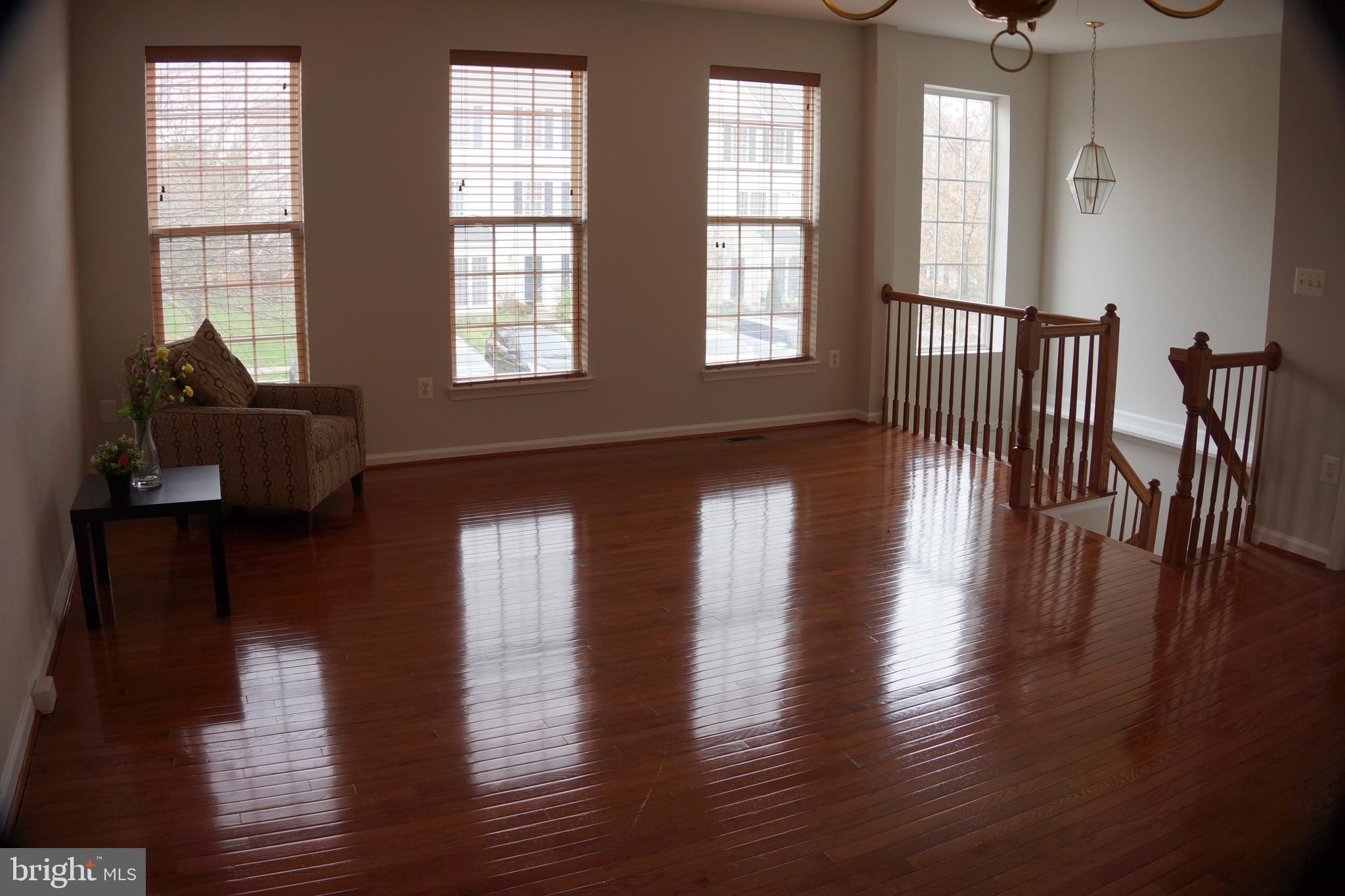 SOUTH RIDING - Residential Lease