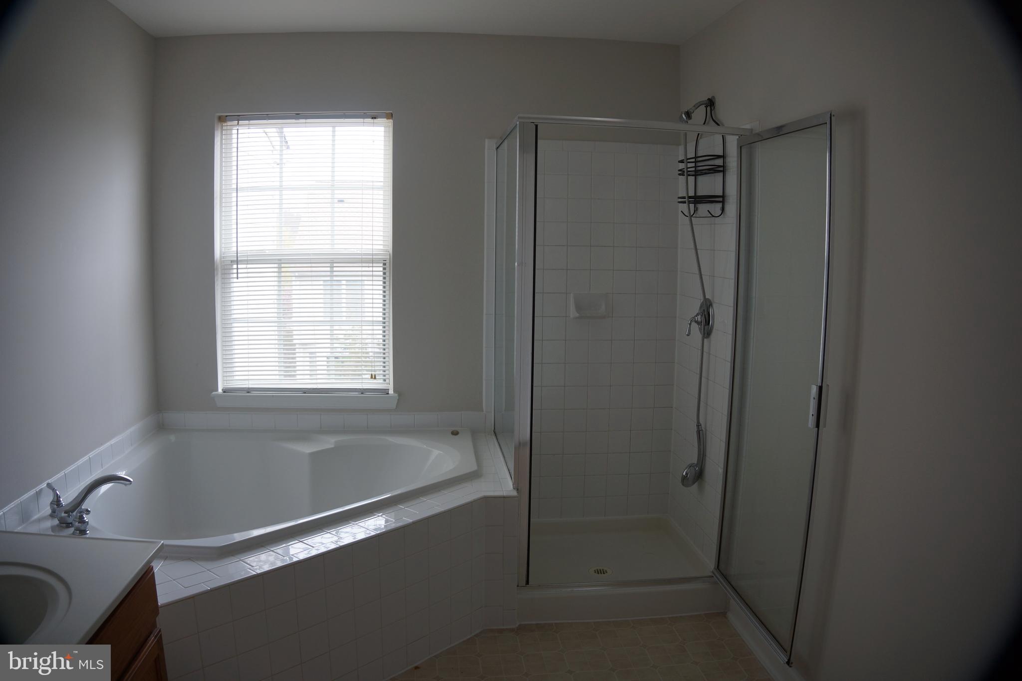 SOUTH RIDING - Residential Lease