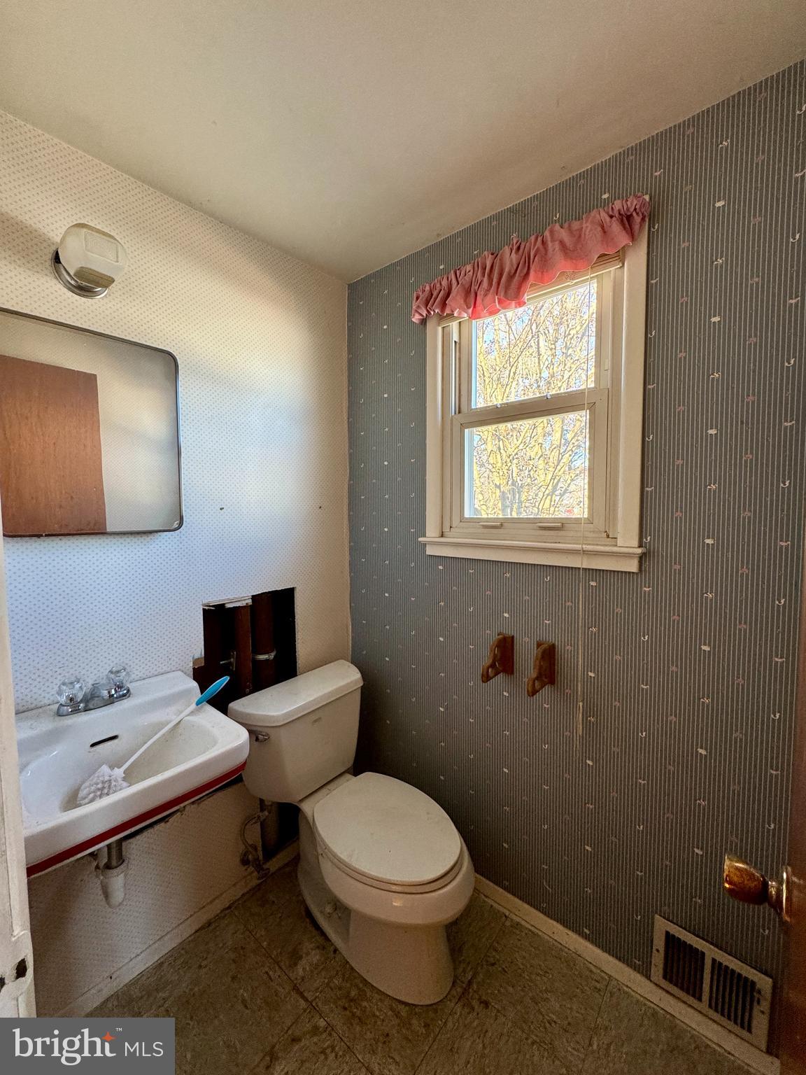 MANASSAS PARK - Residential