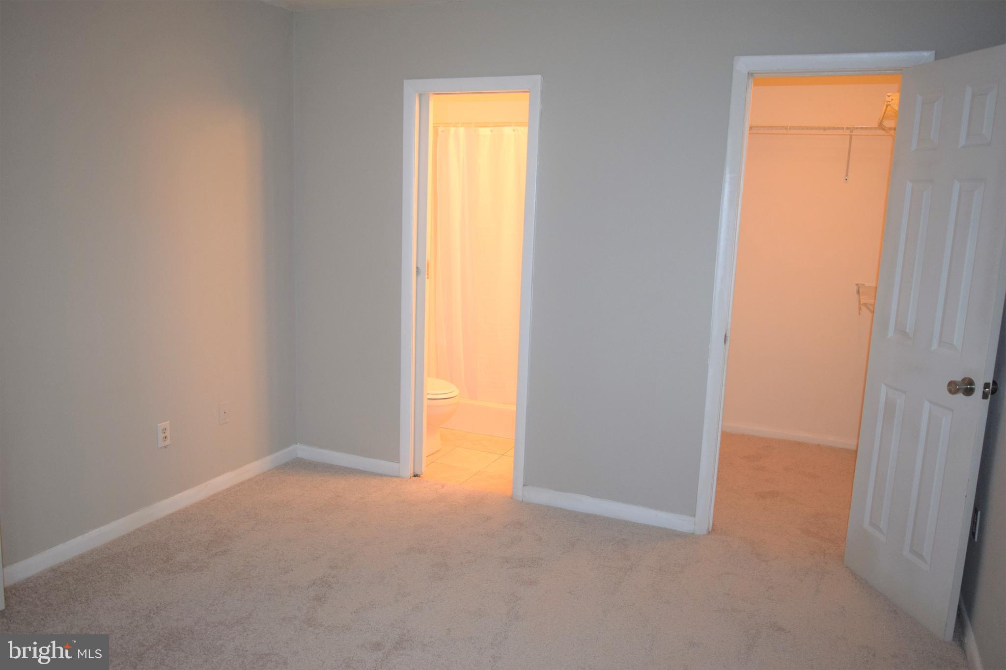 APPLEWALK - Residential