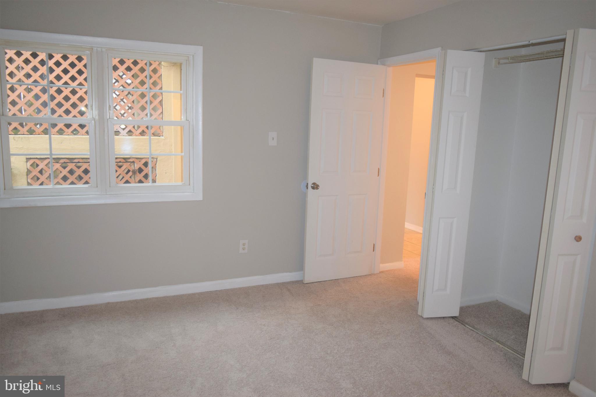 APPLEWALK - Residential