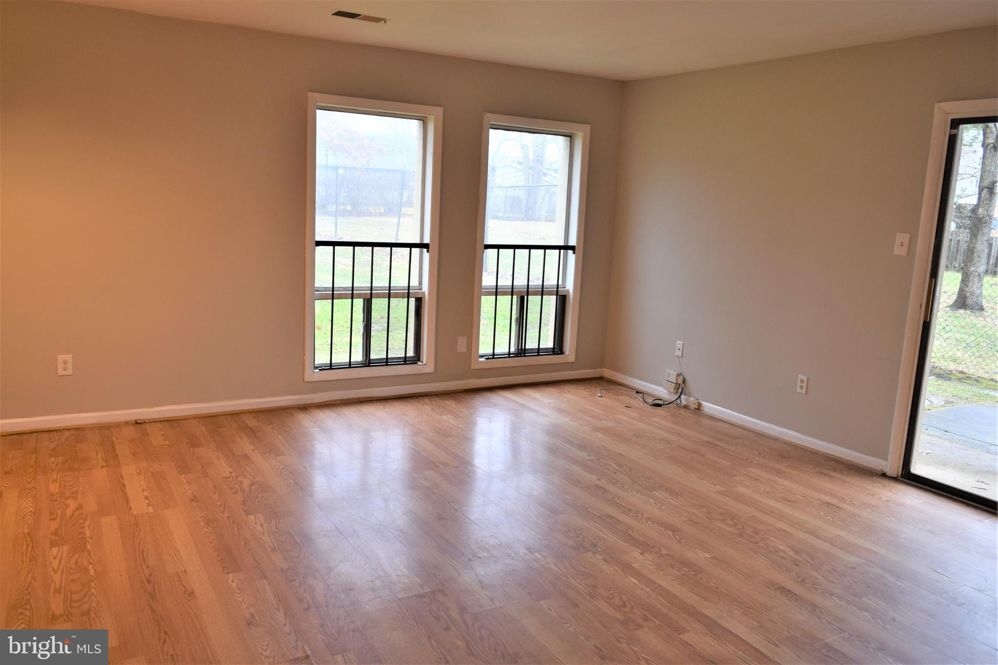 APPLEWALK - Residential