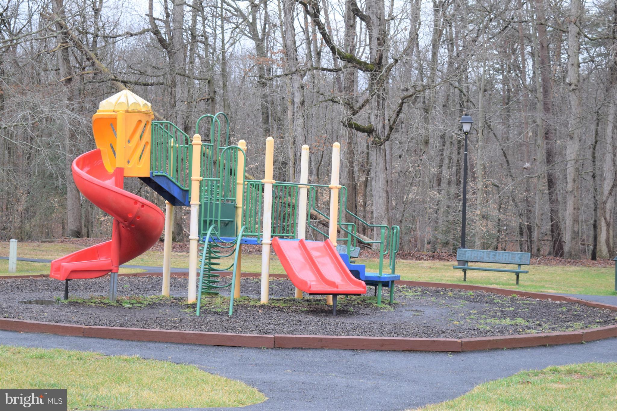 APPLEWALK - Residential