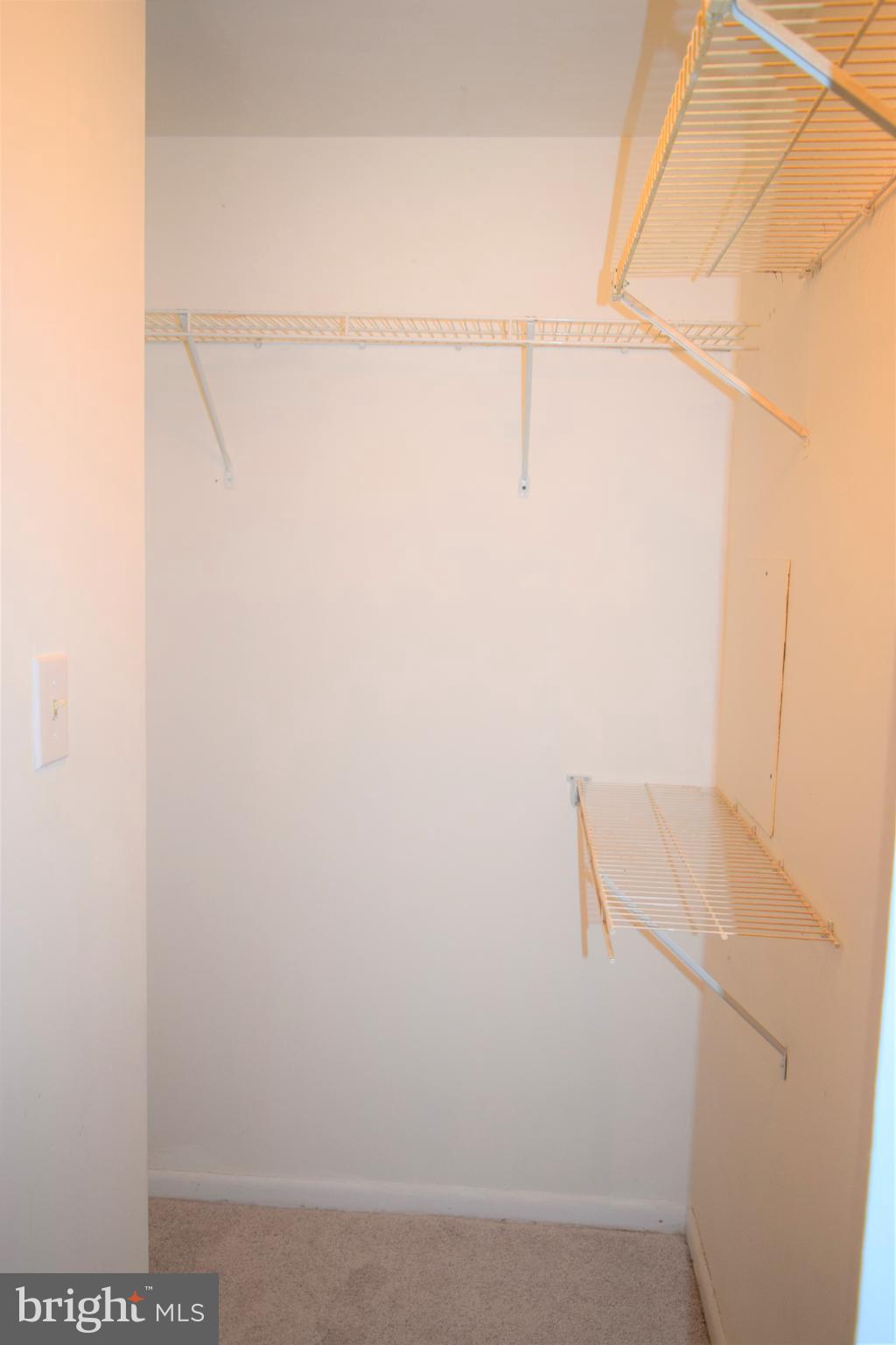 APPLEWALK - Residential