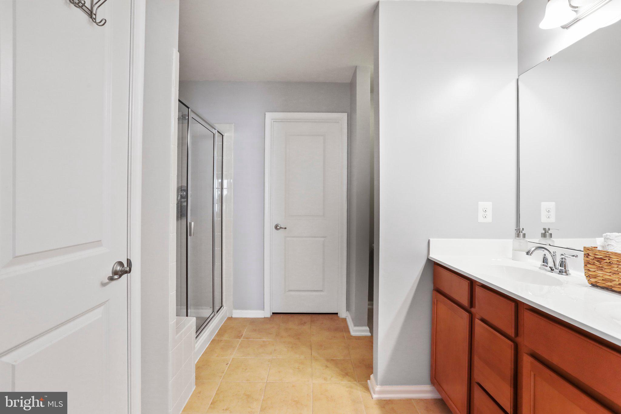 SNOWDEN BRIDGE - Residential