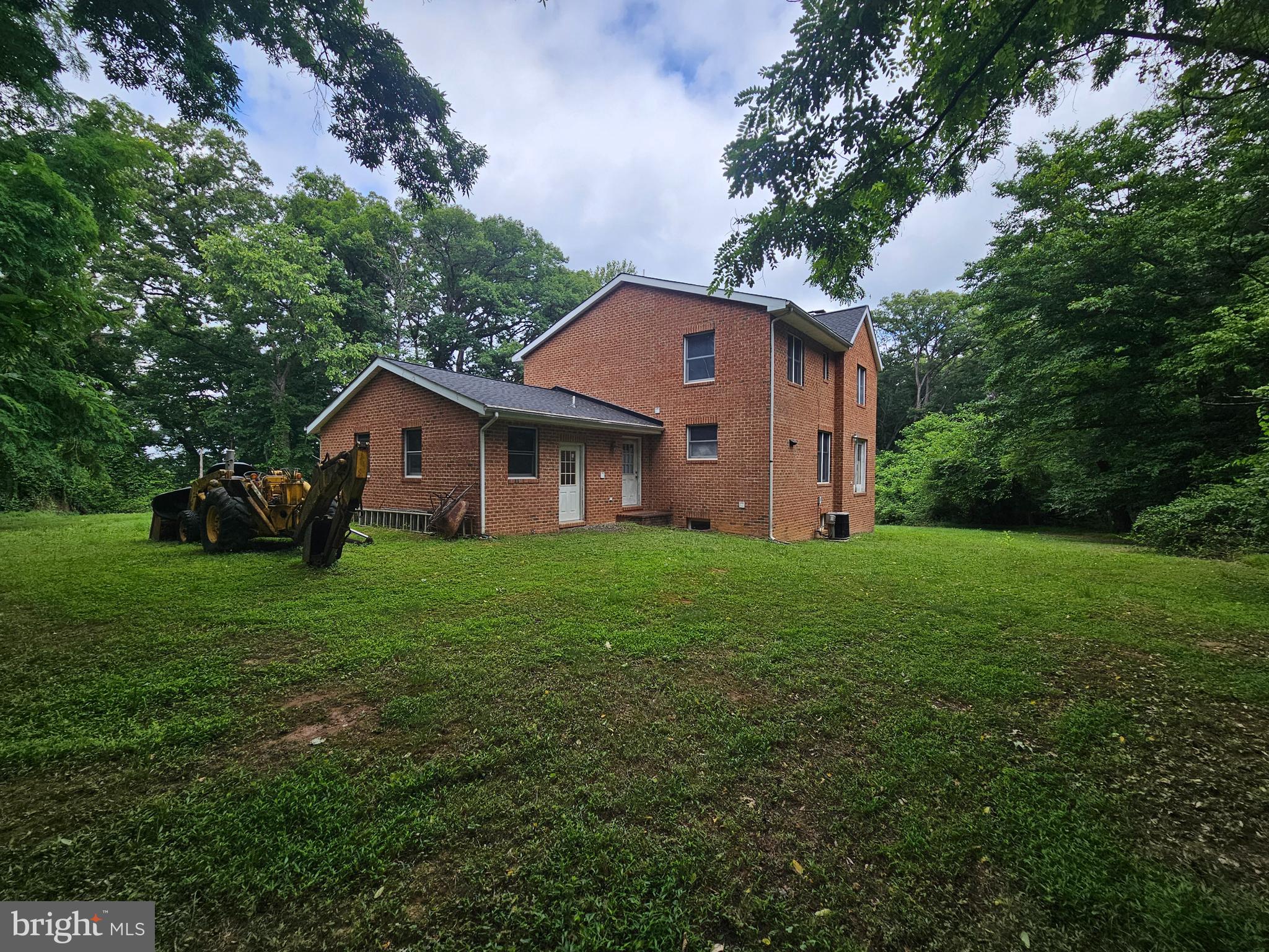 10406 LIVINGSTON ROAD