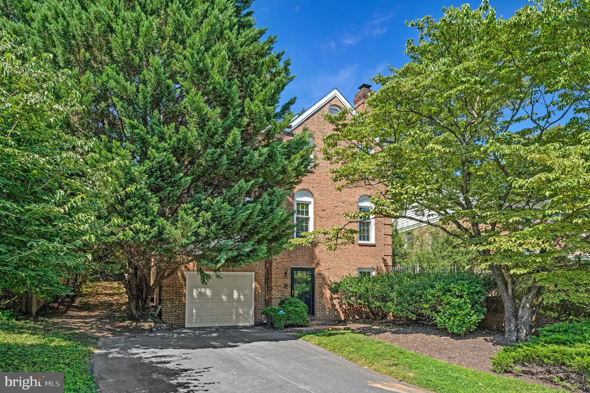 1138 Randolph Road, Mclean, VA, 22101