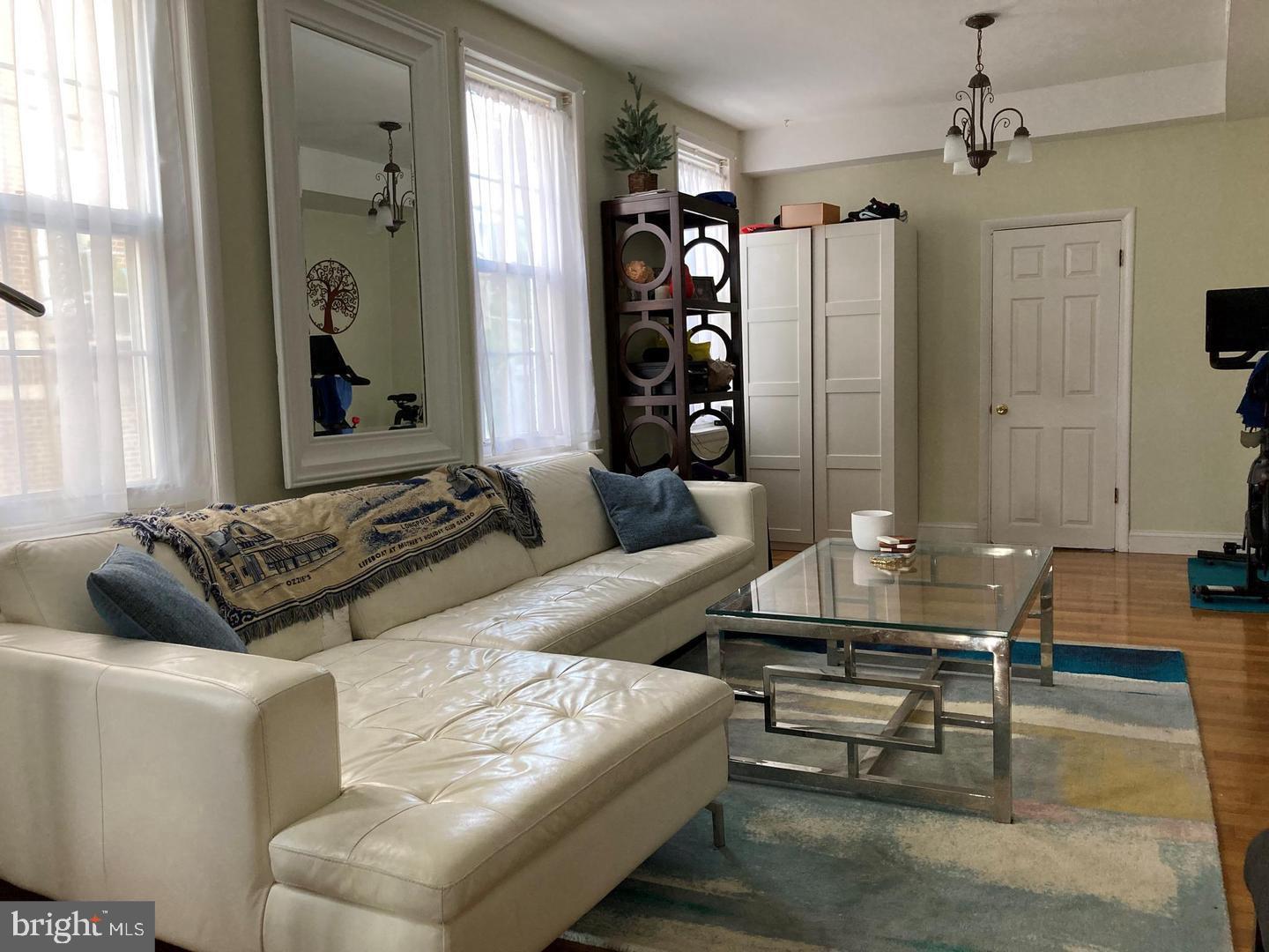 QUEEN VILLAGE - Residential Lease