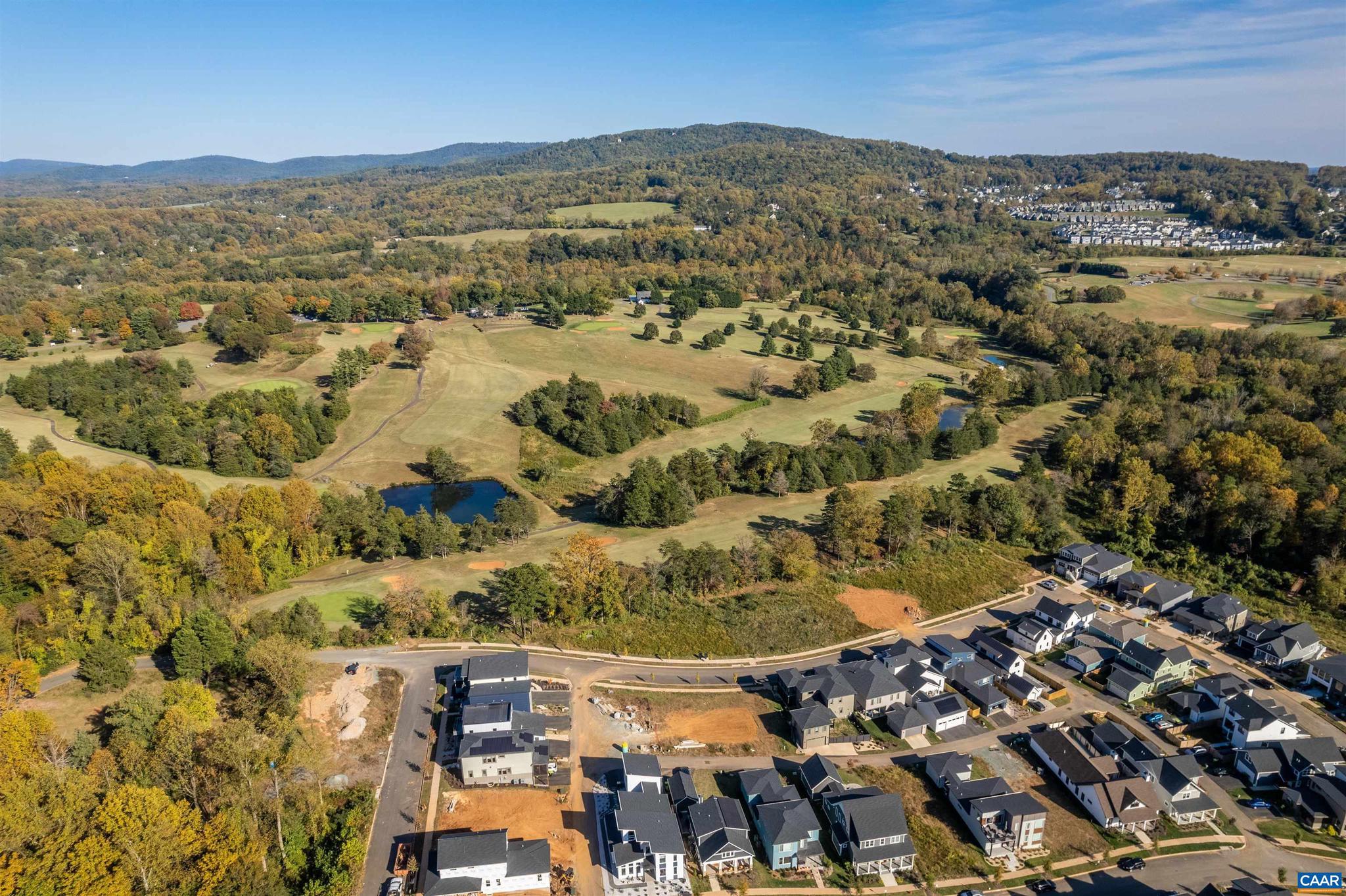 LOCHLYN HILL - Residential