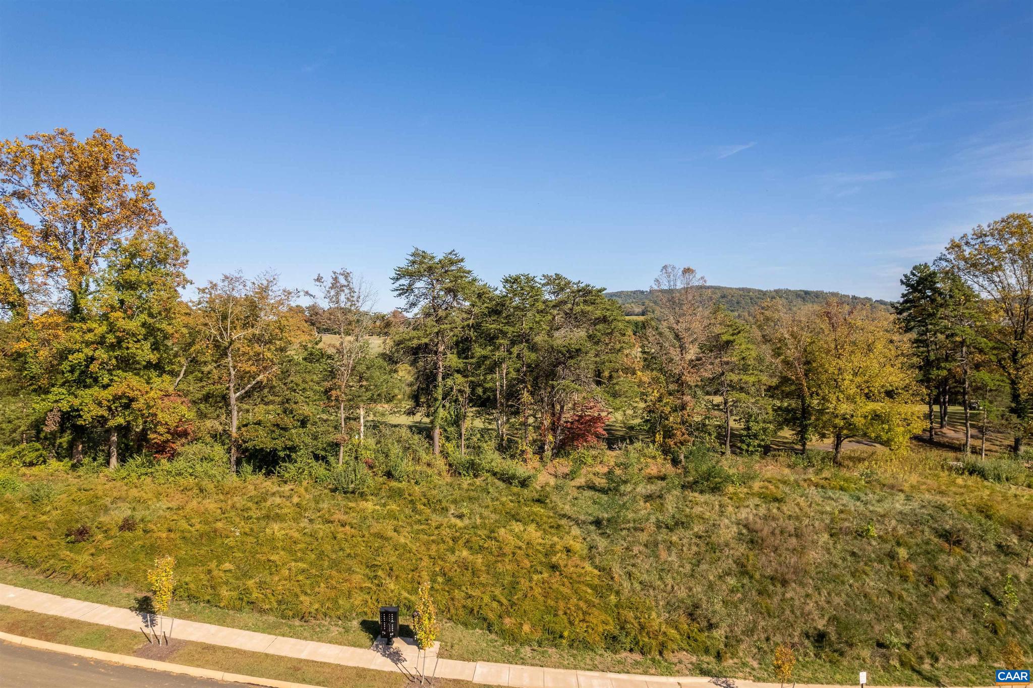 LOCHLYN HILL - Residential