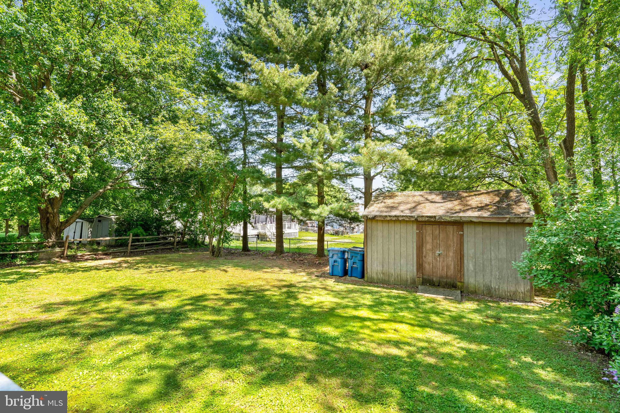 BUCK HILL - Residential