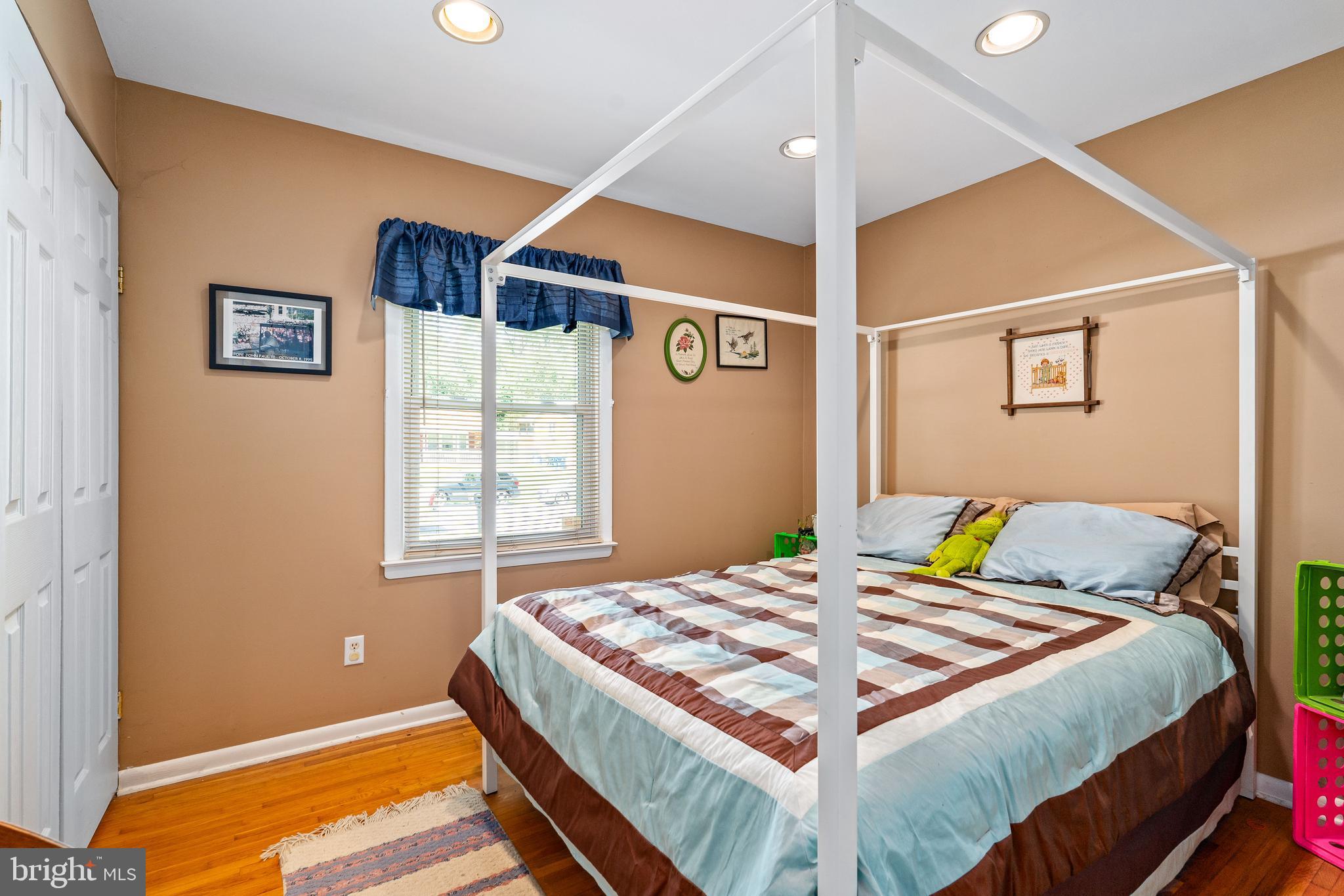 BUCK HILL - Residential