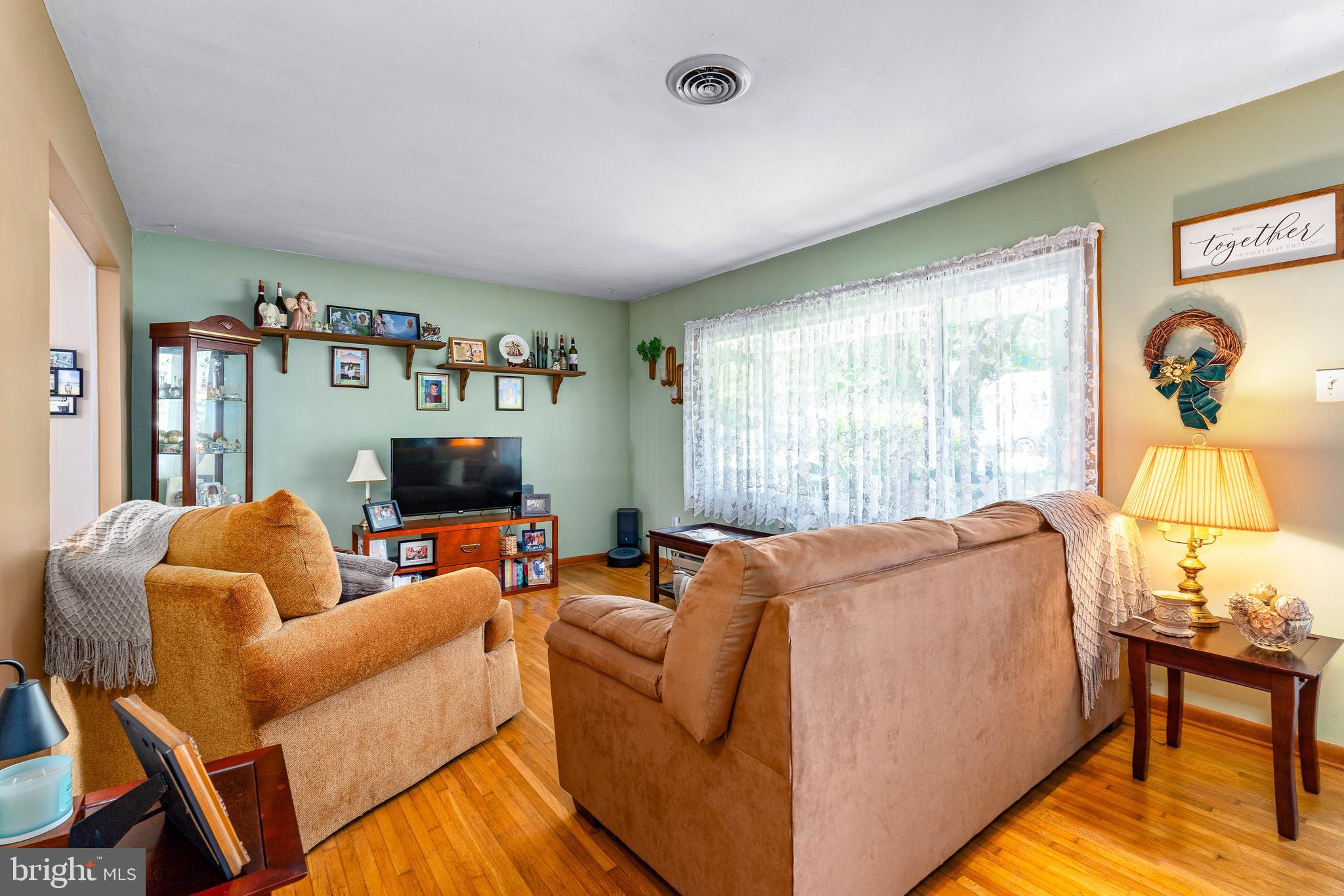 BUCK HILL - Residential