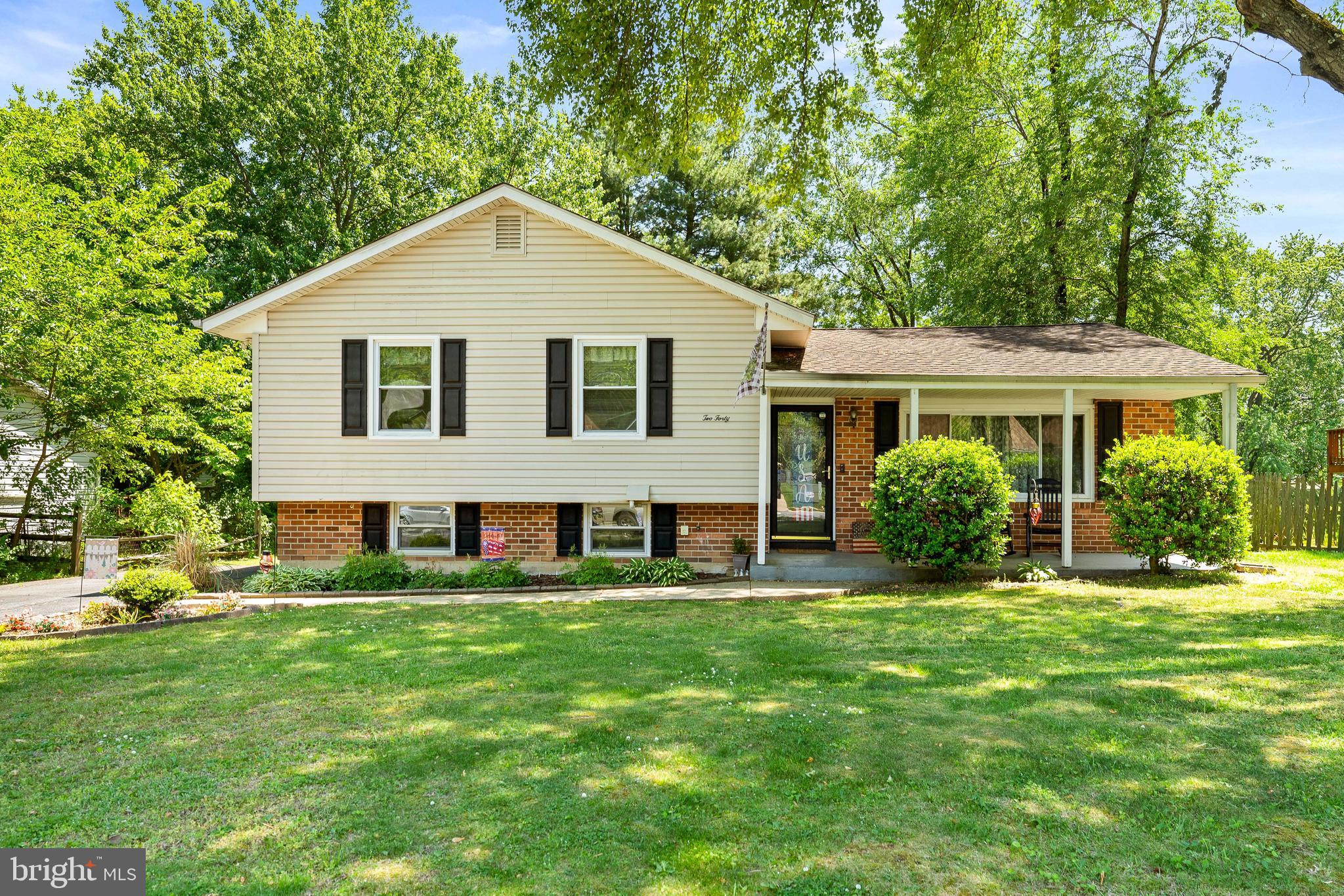 BUCK HILL - Residential