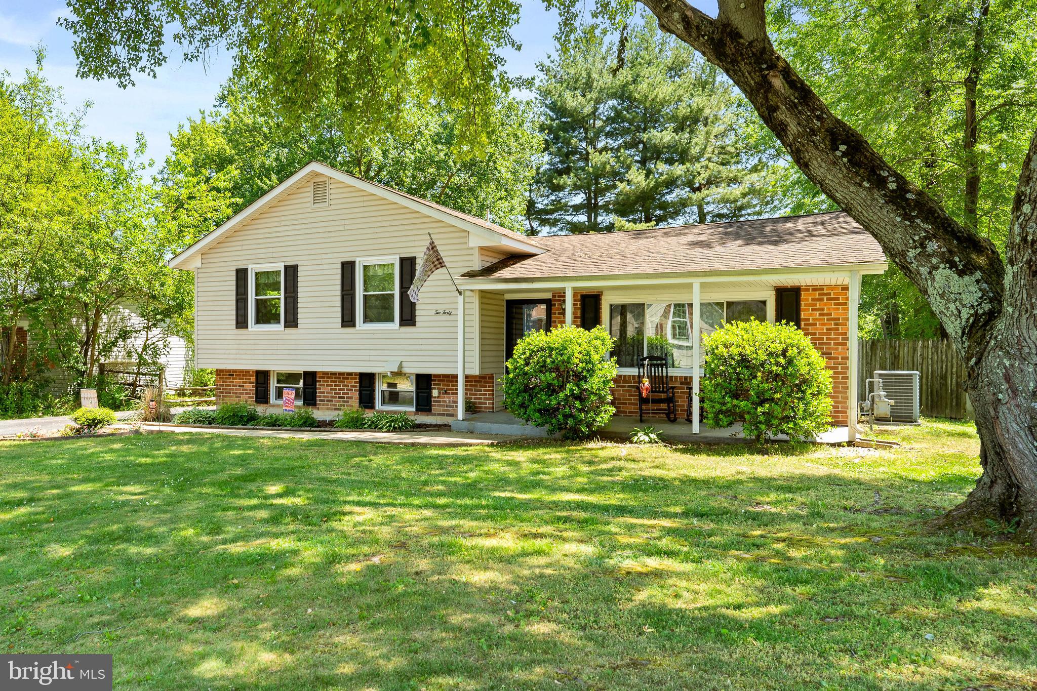 BUCK HILL - Residential