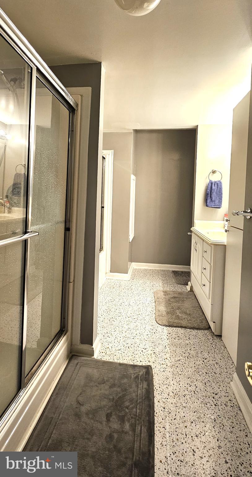 NOTTINGHAM VILLAGE - Residential