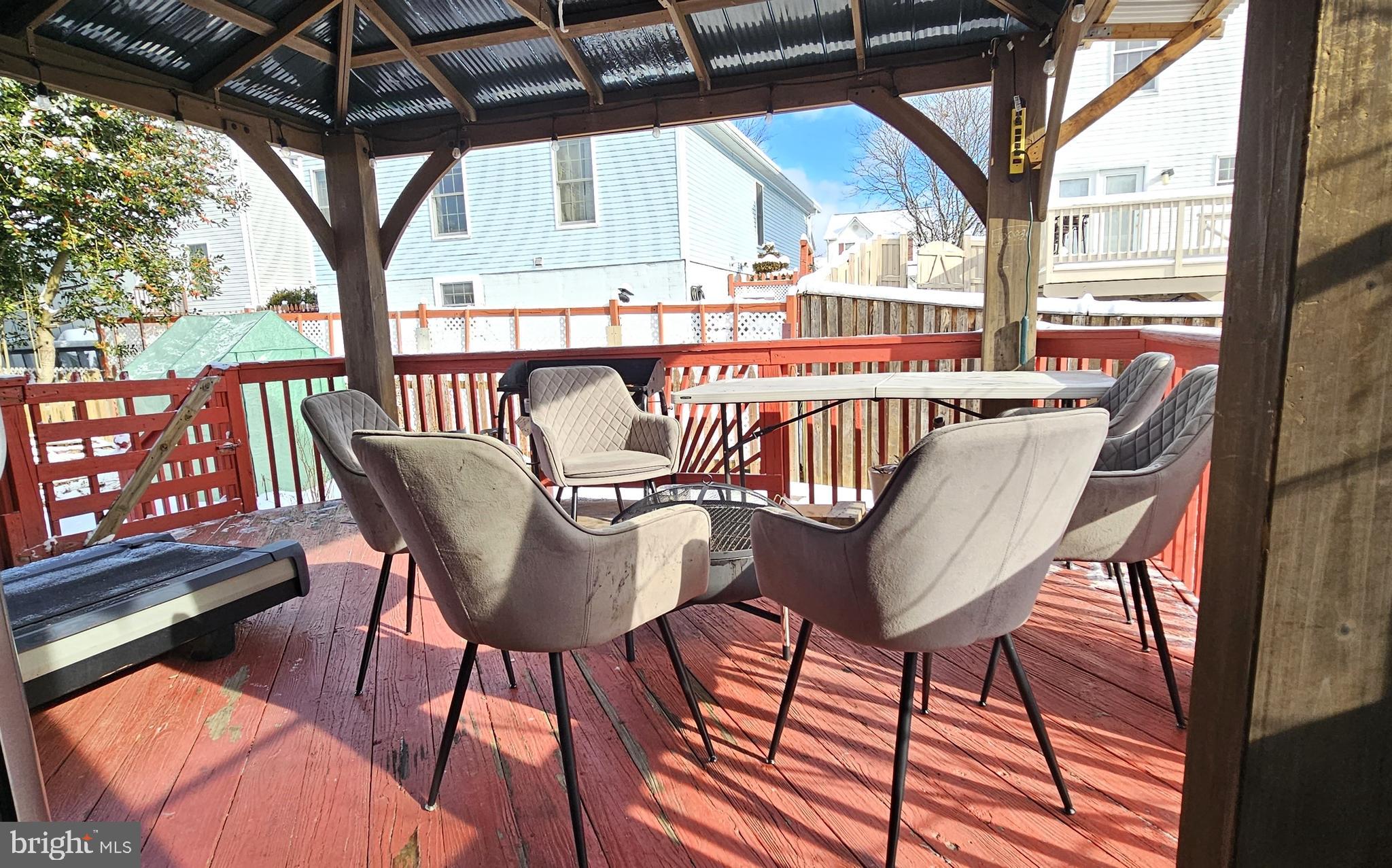 NOTTINGHAM VILLAGE - Residential