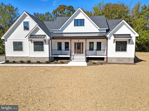 39 BEAR CT BUMPASS VA 23024