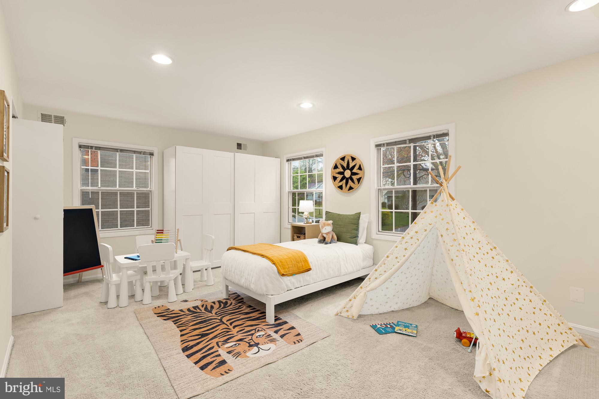 TWINBROOK - Residential