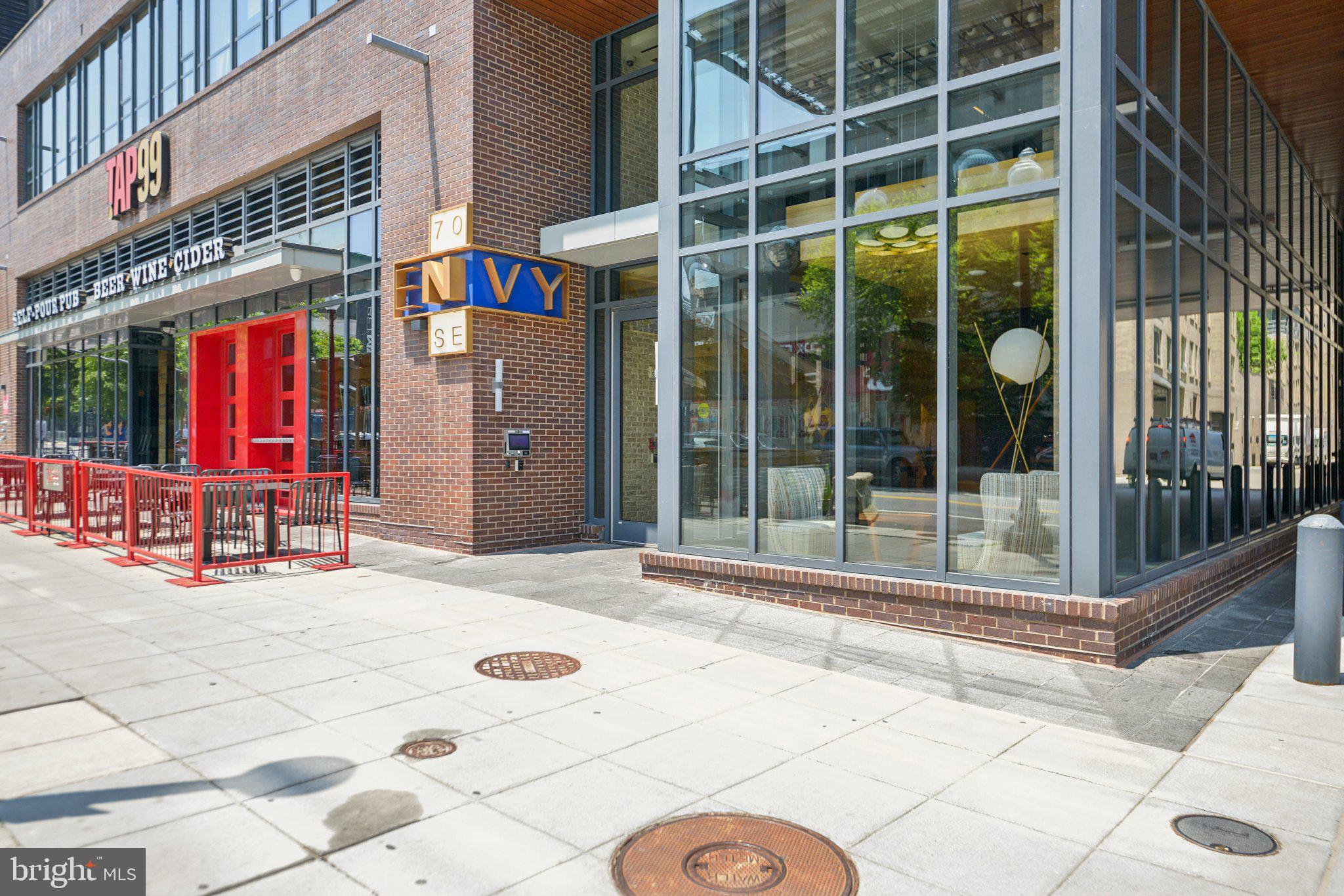 70 N STREET SE N811