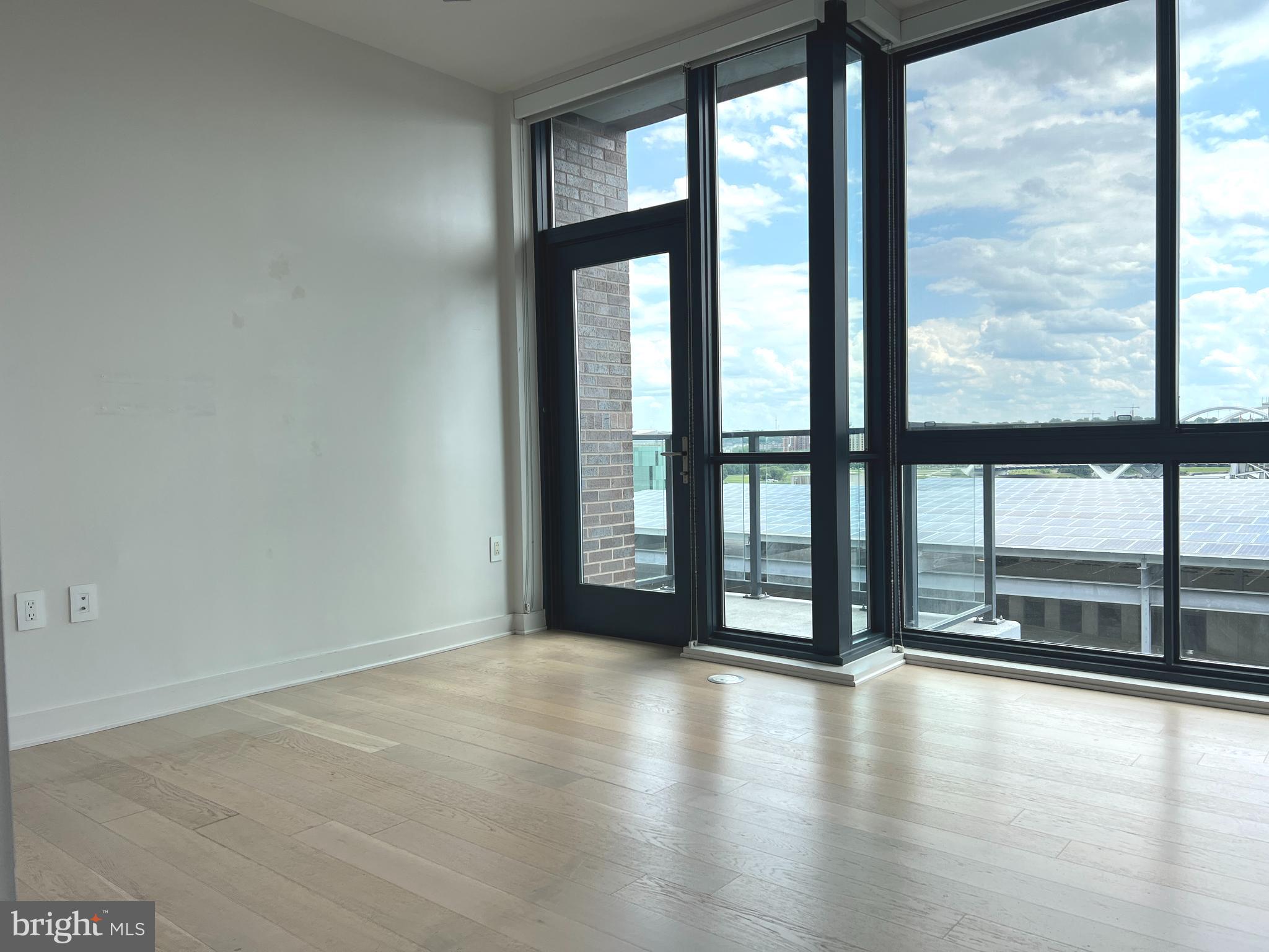 70 N STREET SE N811