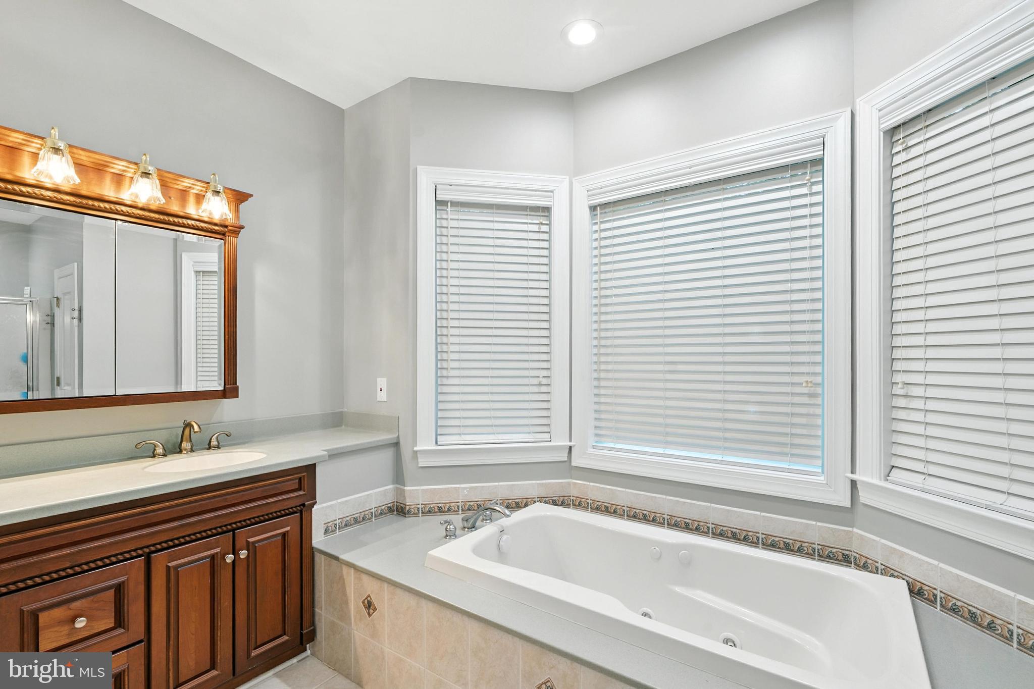 CHESAPEAKE LANDING - Residential