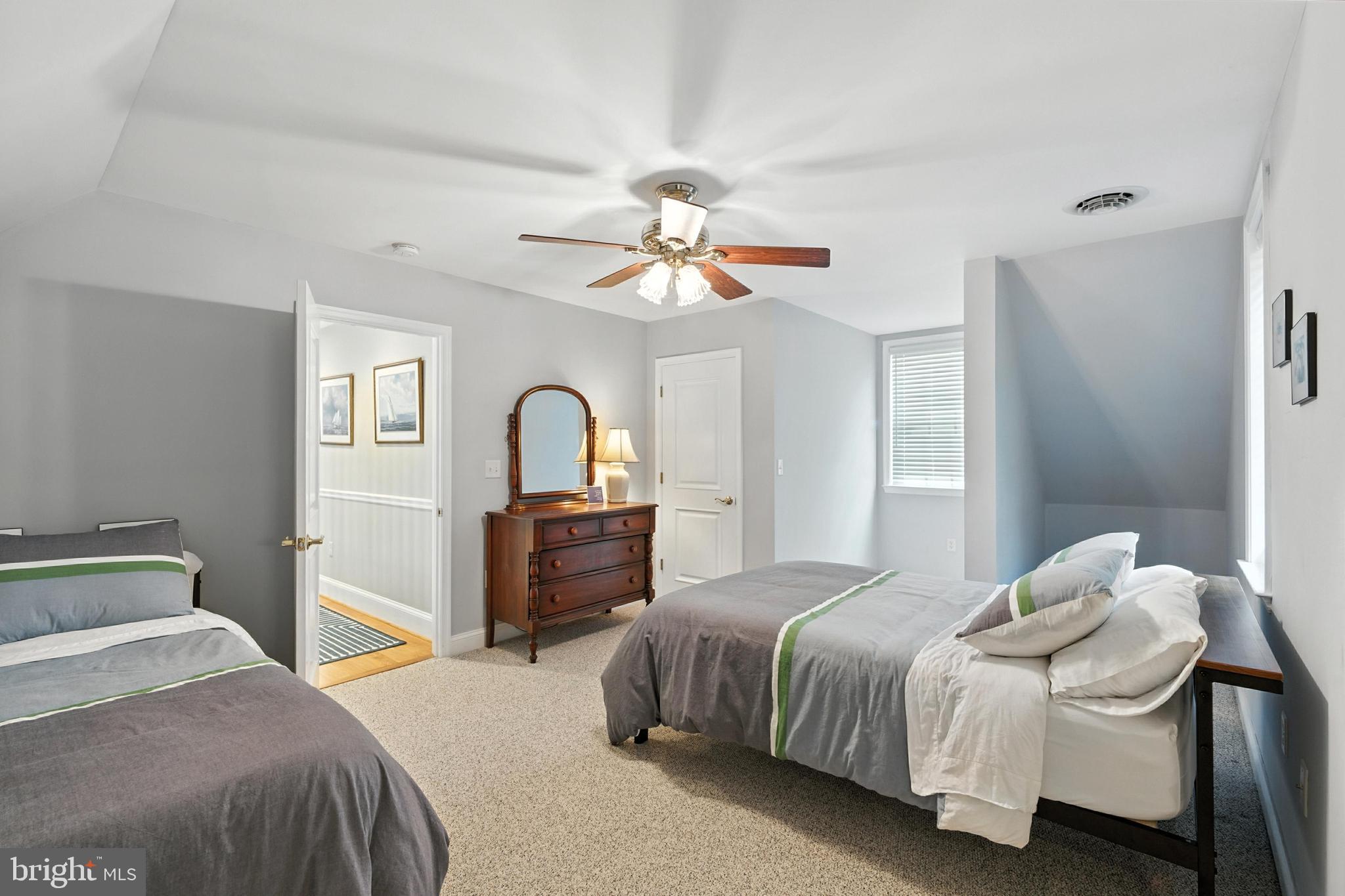 CHESAPEAKE LANDING - Residential