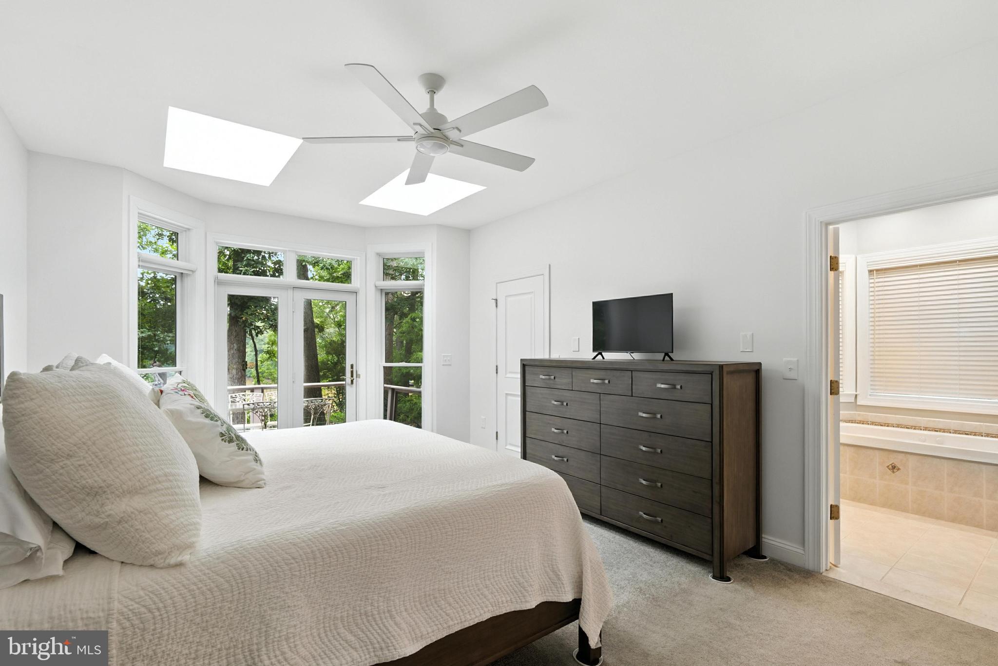 CHESAPEAKE LANDING - Residential