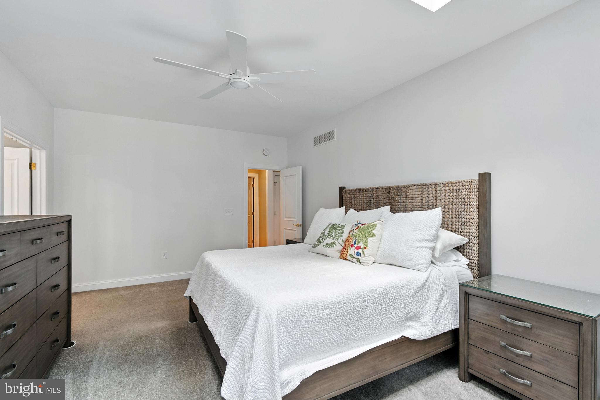 CHESAPEAKE LANDING - Residential