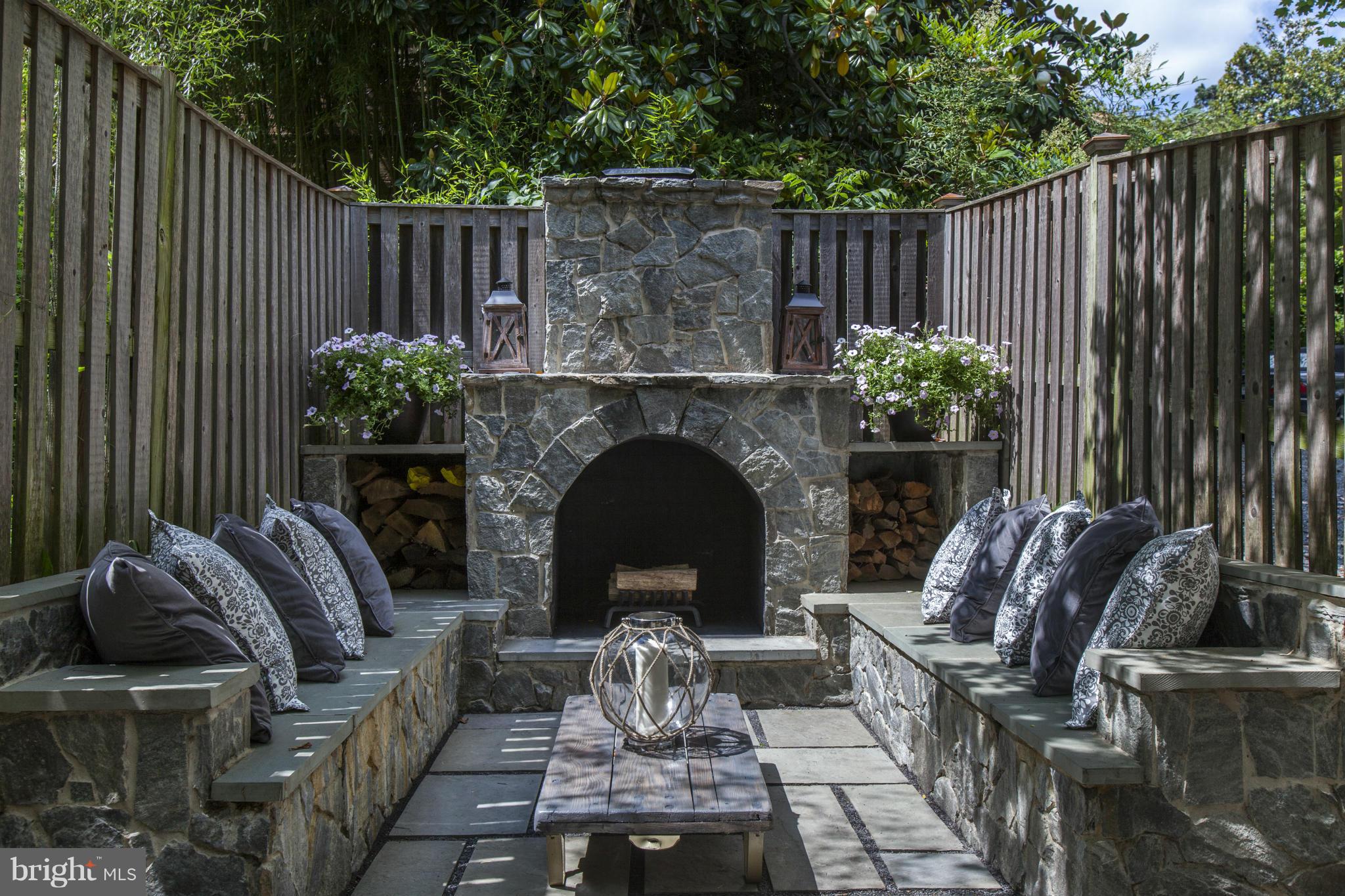 GEORGETOWN - Residential