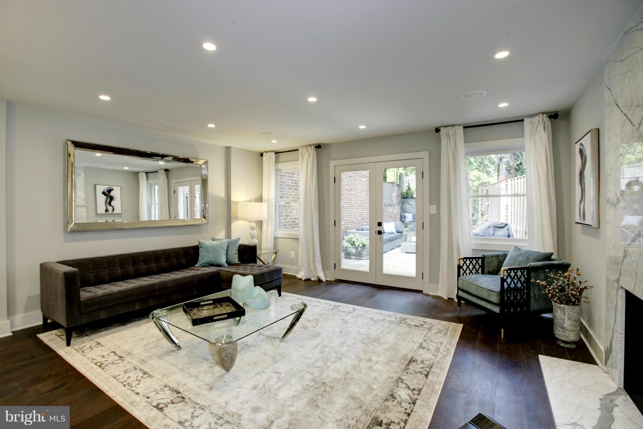 GEORGETOWN - Residential