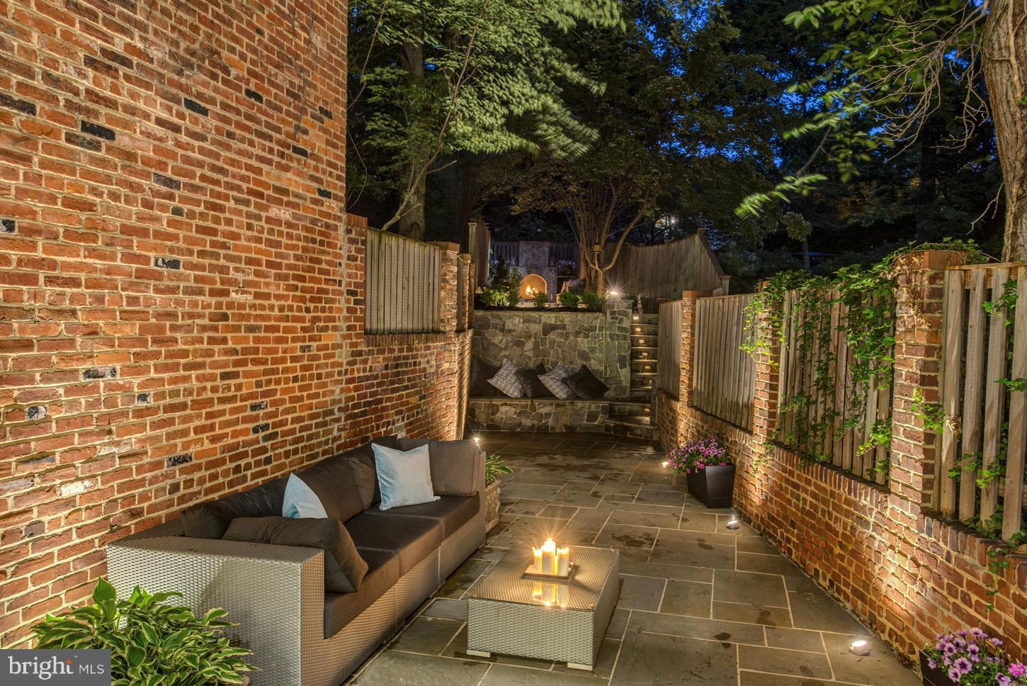 GEORGETOWN - Residential