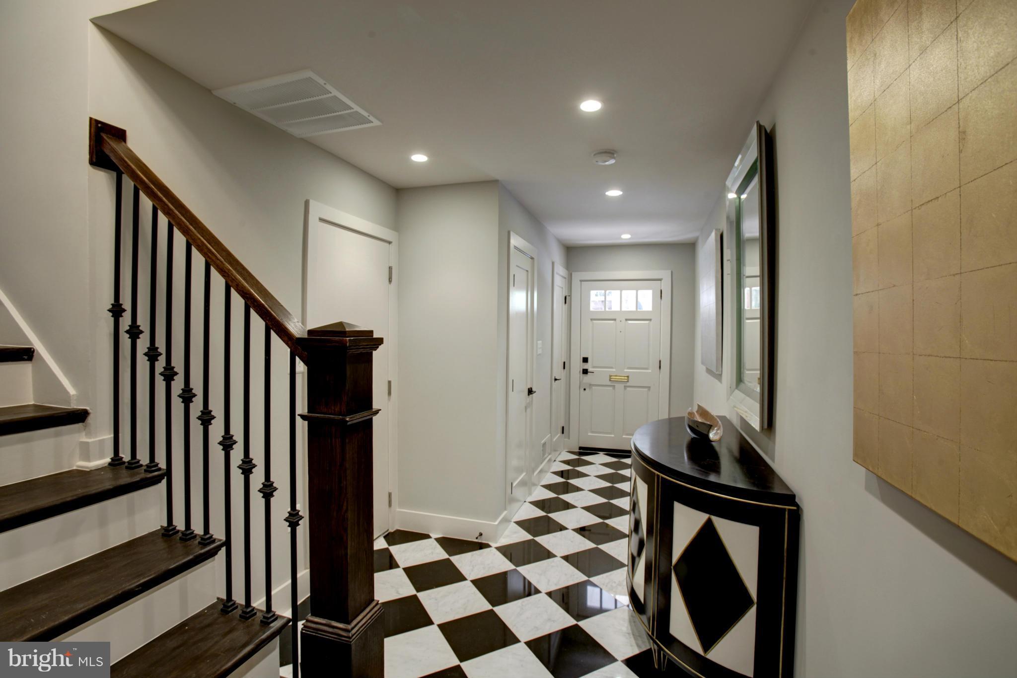 GEORGETOWN - Residential