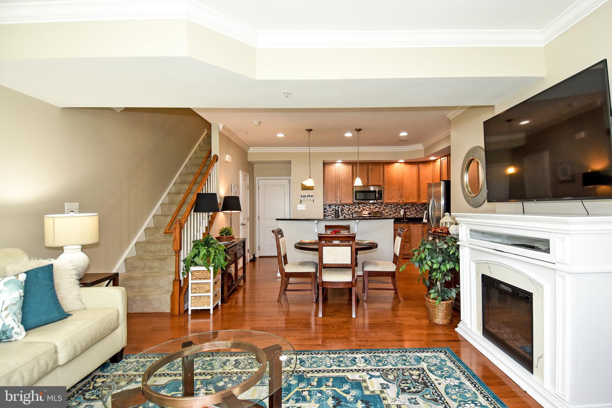 POTOMAC CLUB - Residential