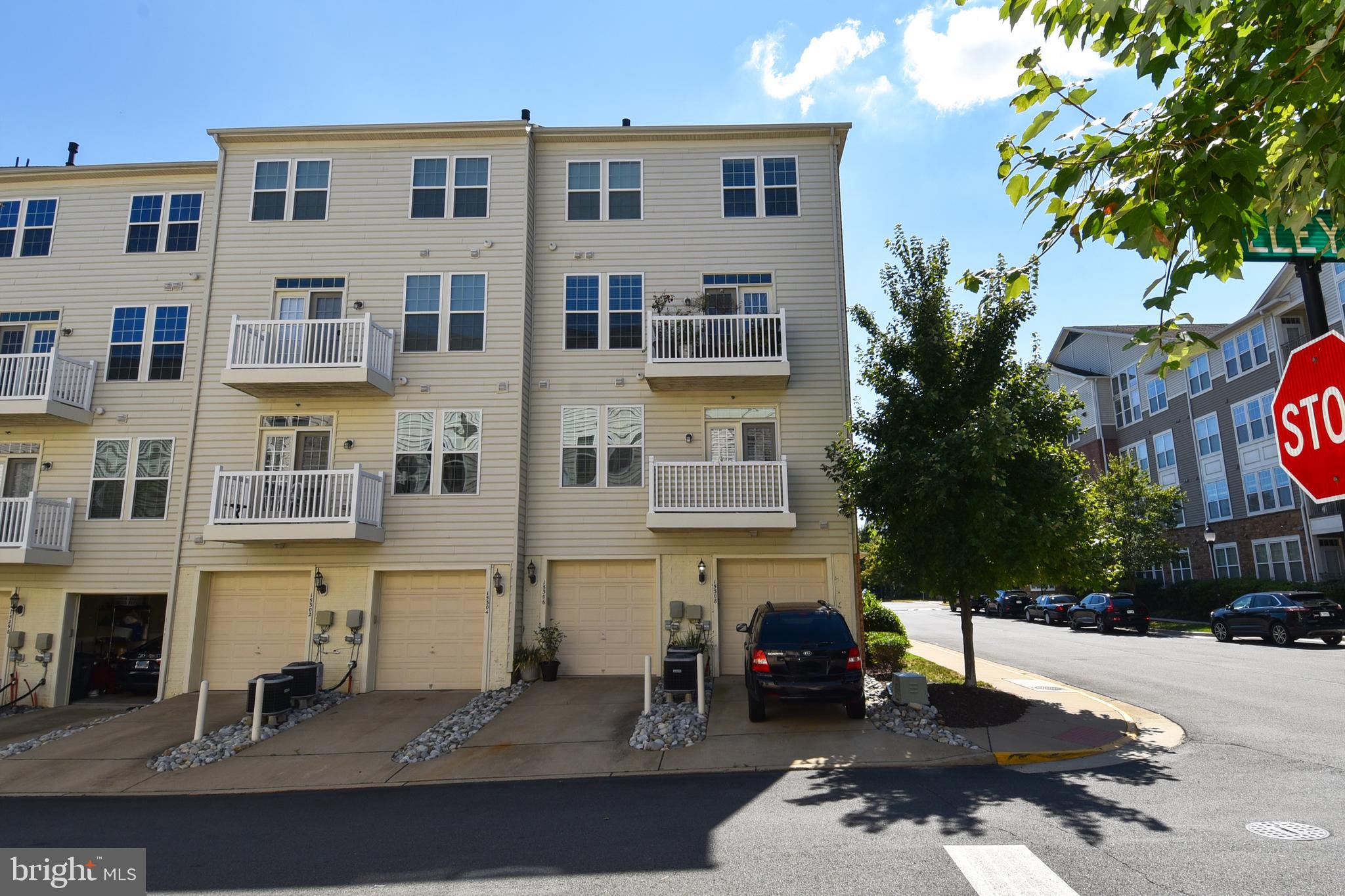 POTOMAC CLUB - Residential