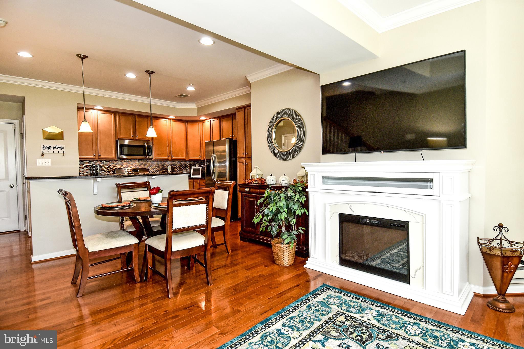 POTOMAC CLUB - Residential