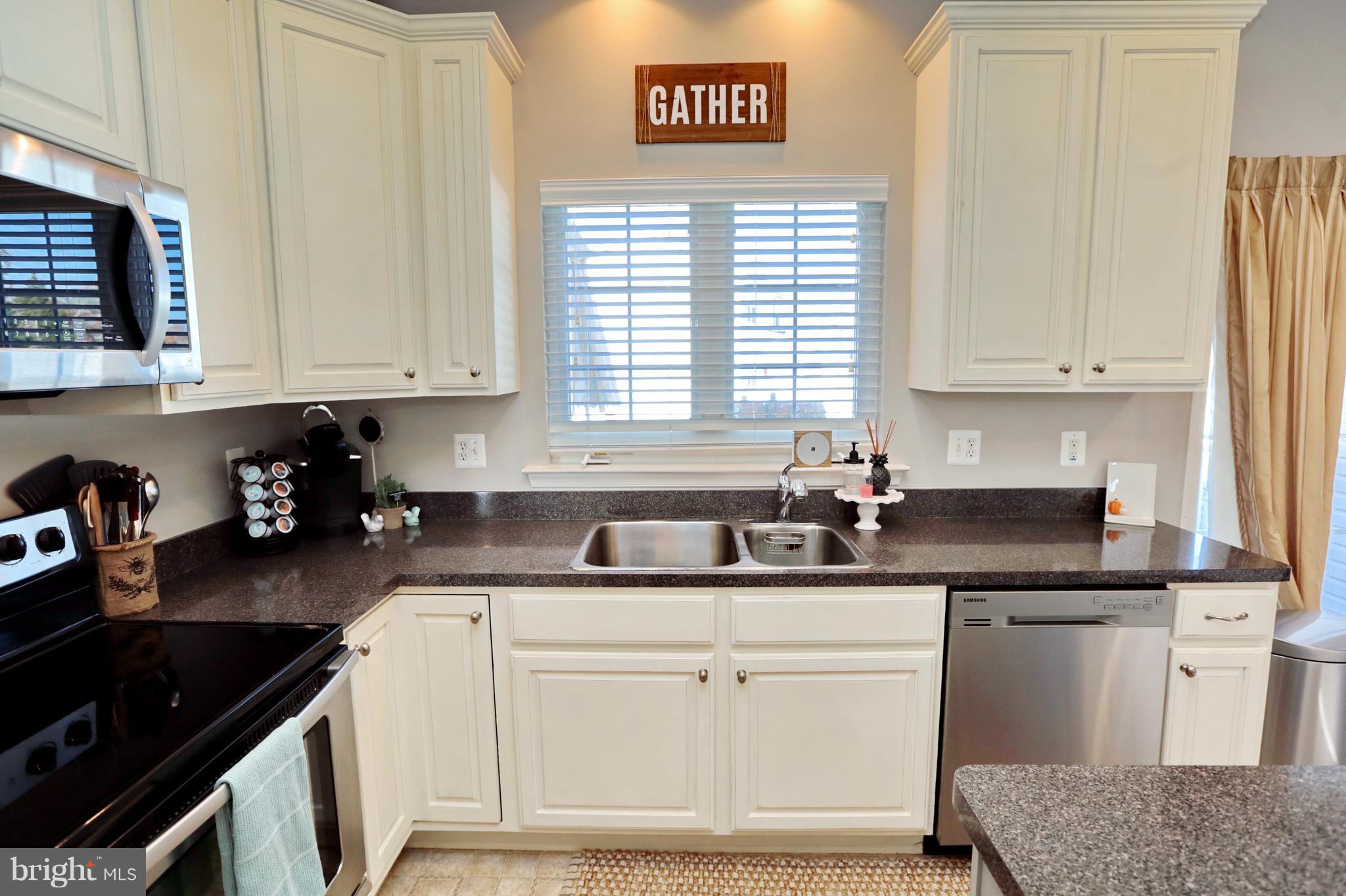 MARTIN'S CROSSING LA PLA - Residential