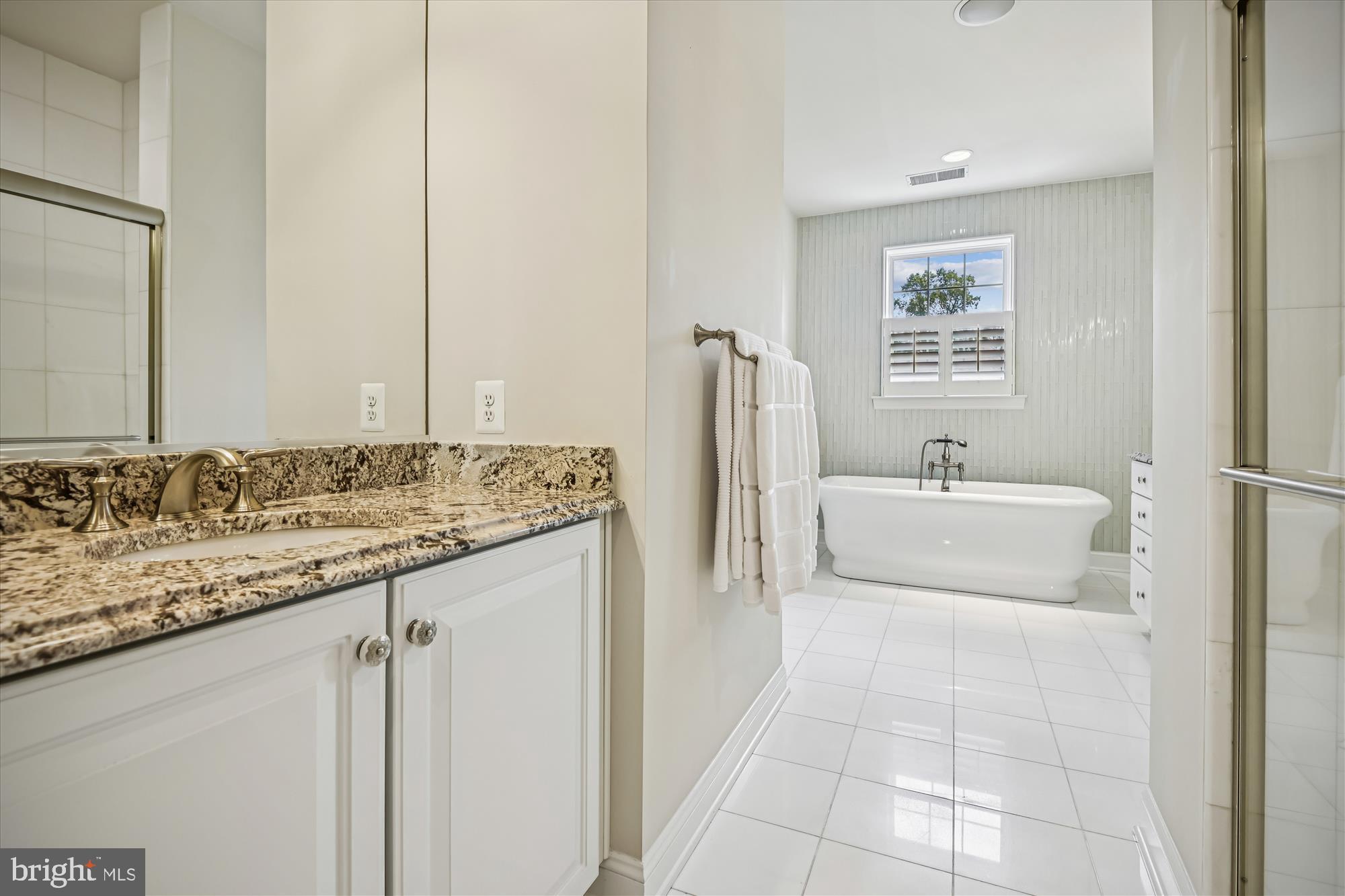 WOODBROOK - Residential