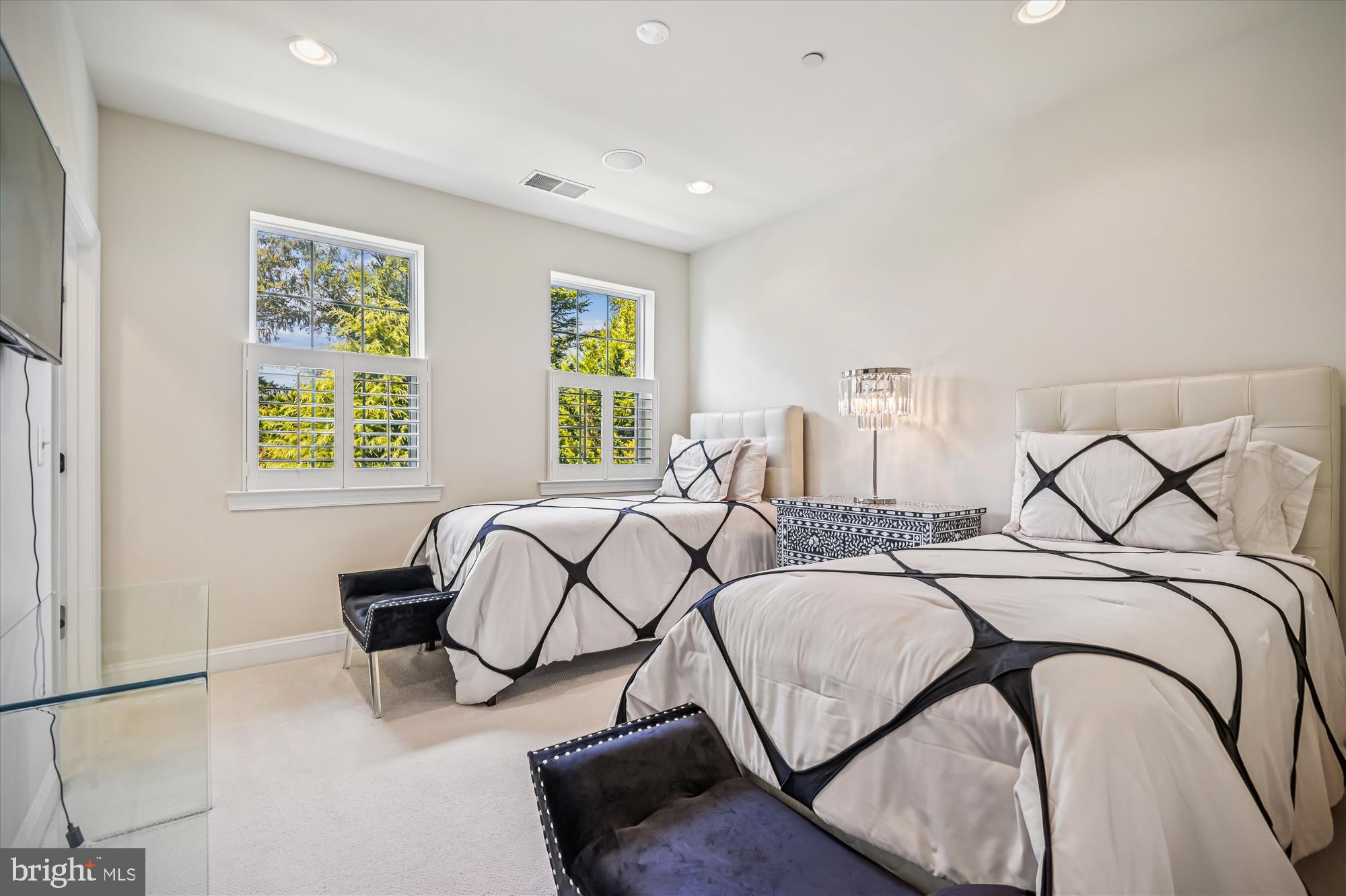 WOODBROOK - Residential